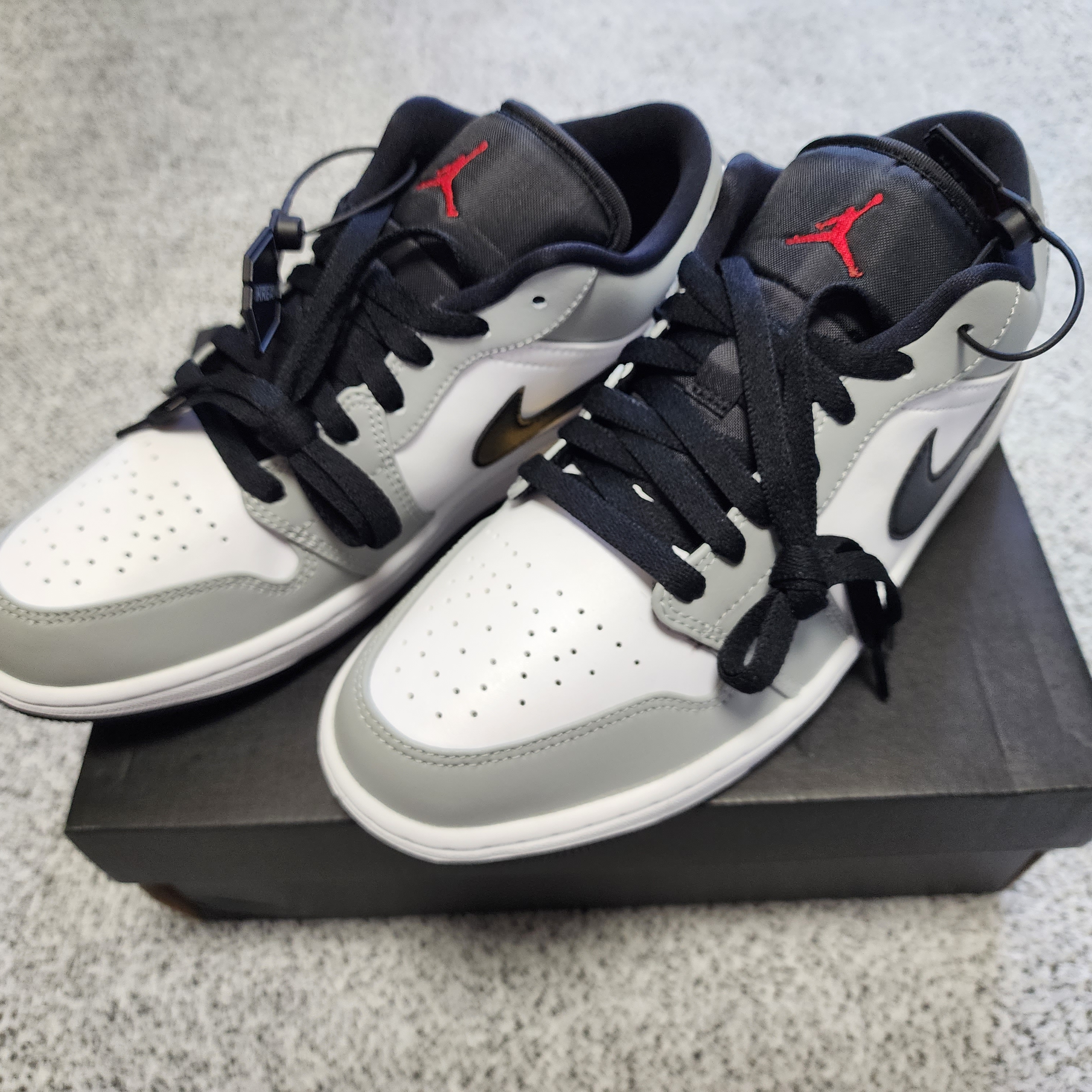 Jordan 1 Low Light Smoke Grey 착용 스타일 - 1