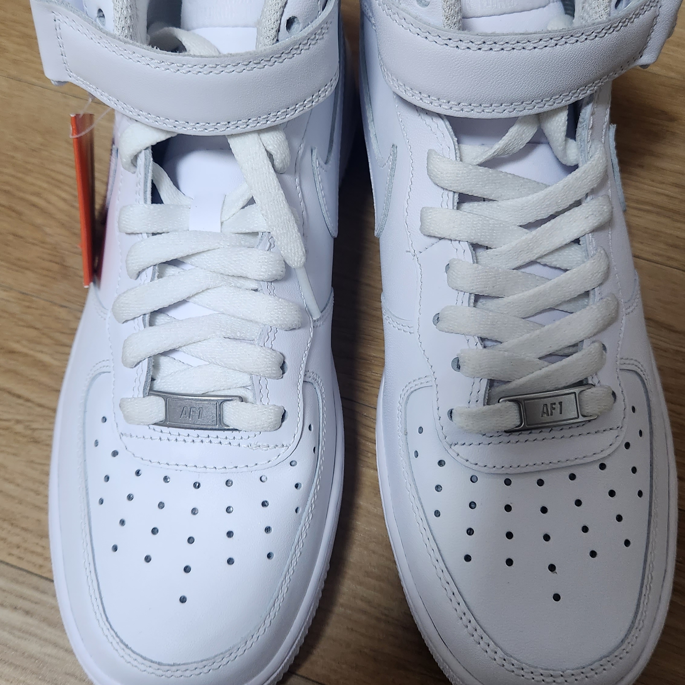 Nike Air Force 1 Mid '07 White 착용 스타일 - 1