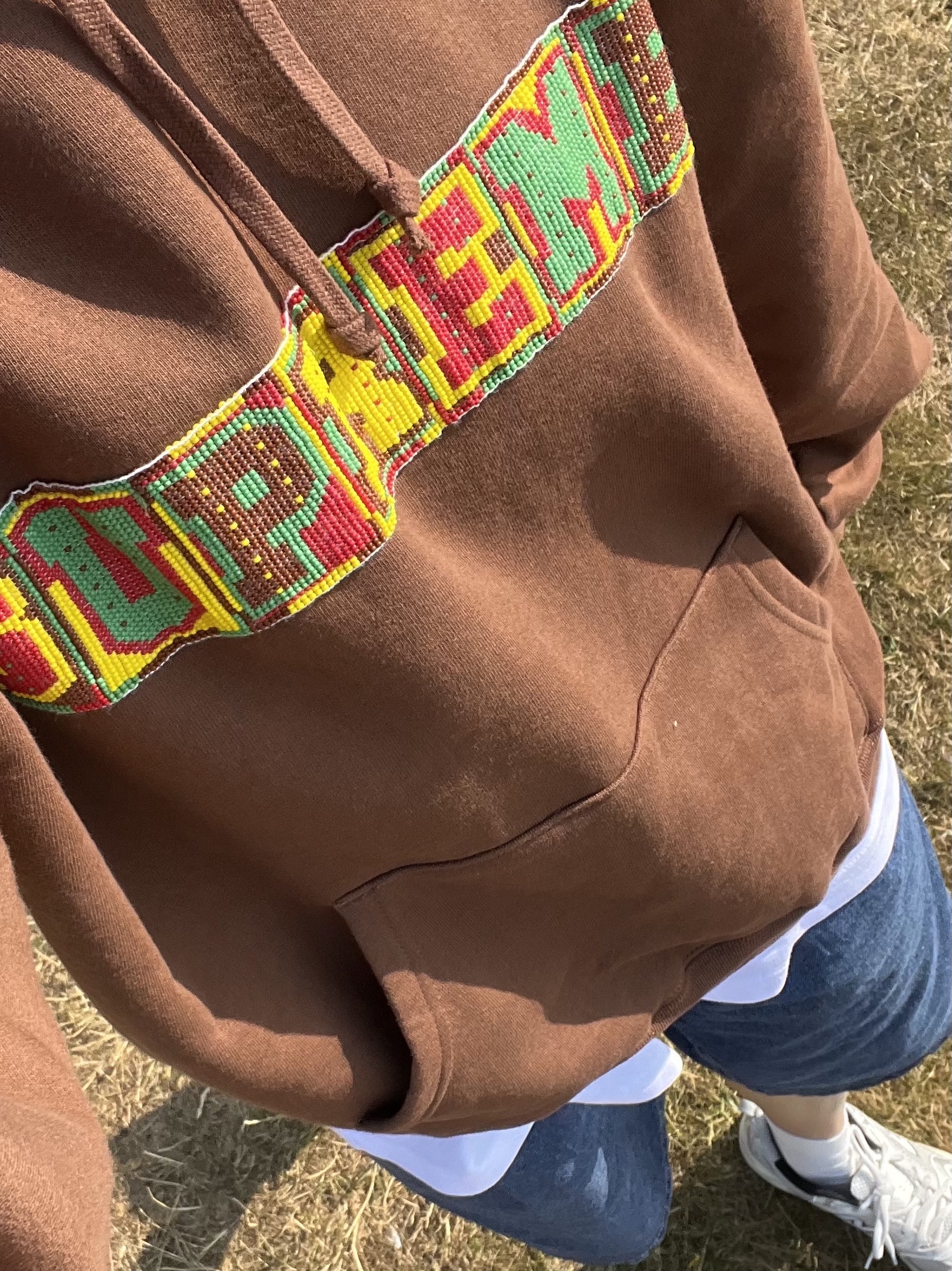 Supreme Beaded Hooded Sweatshirt Brown - 23SS, New Balance 530 Steel Grey 착용 스타일