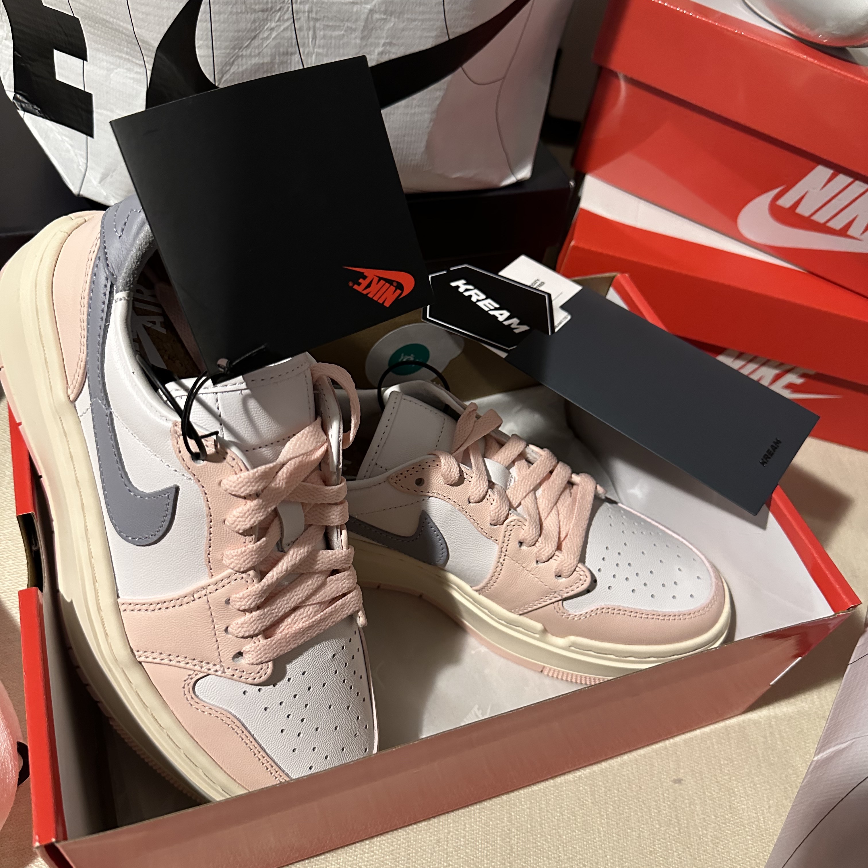 (W) Jordan 1 Elevate Low Atmosphere 착용 스타일 - 3