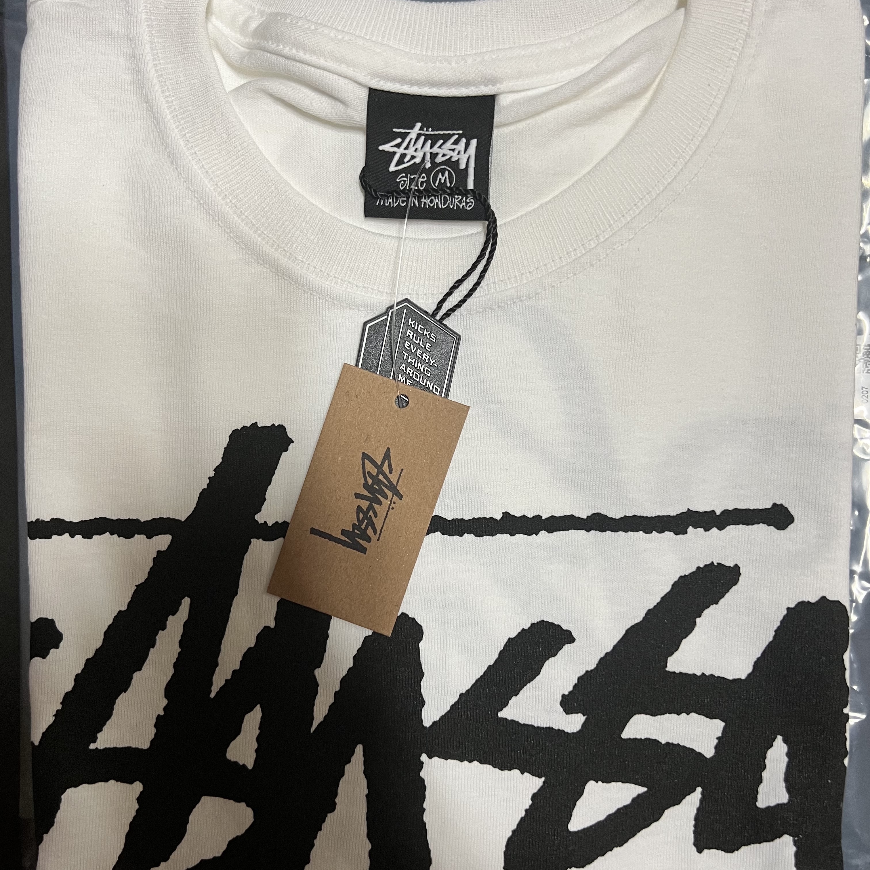 Stussy World Tour T-Shirt White 2023 착용 스타일