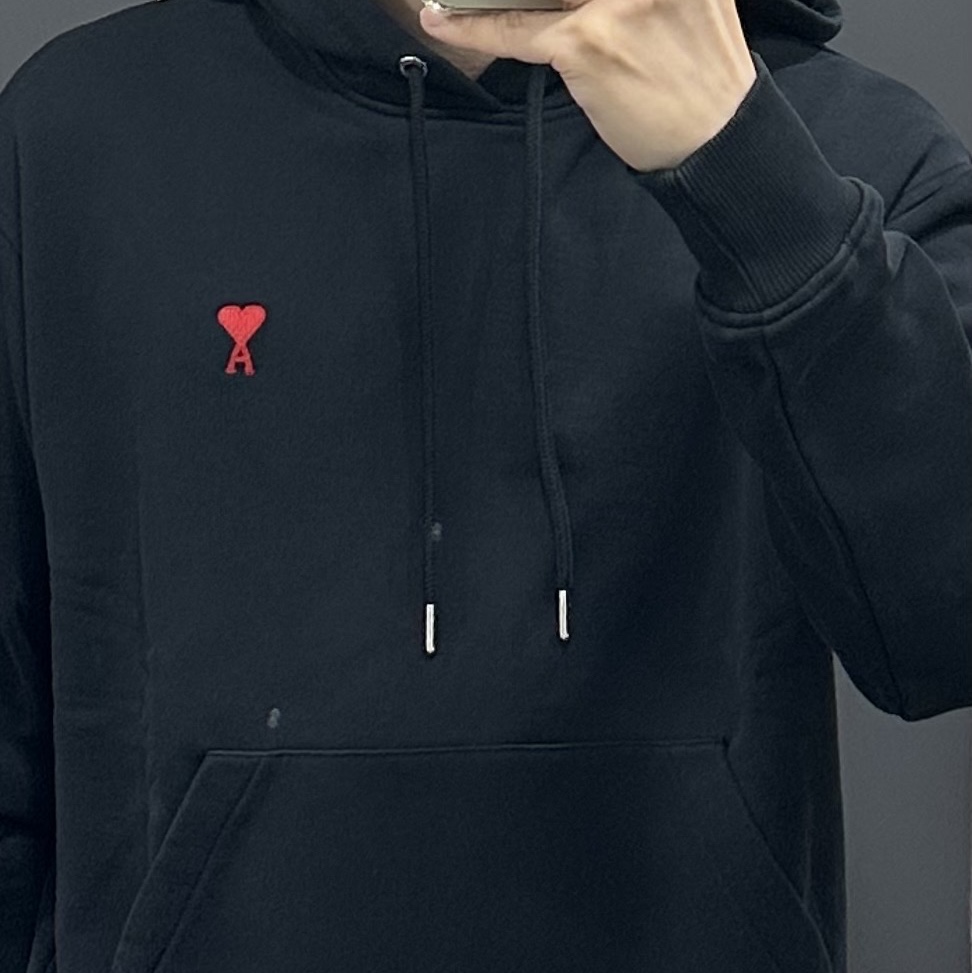 AMI de Coeur Hoodie Black - 22SS 착용 스타일 - 1