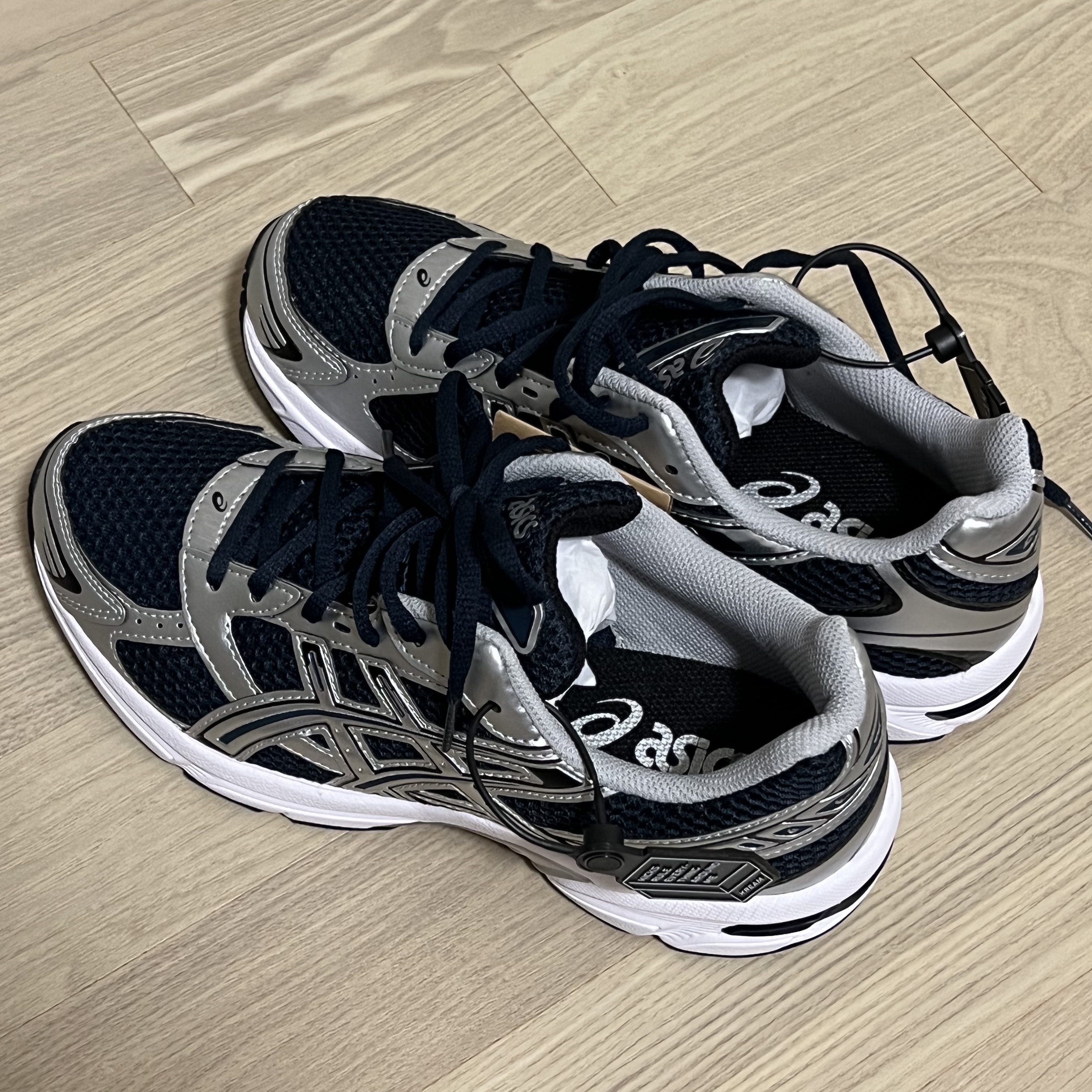 Asics Gel-1130 French Blue Pure Silver 착용 스타일