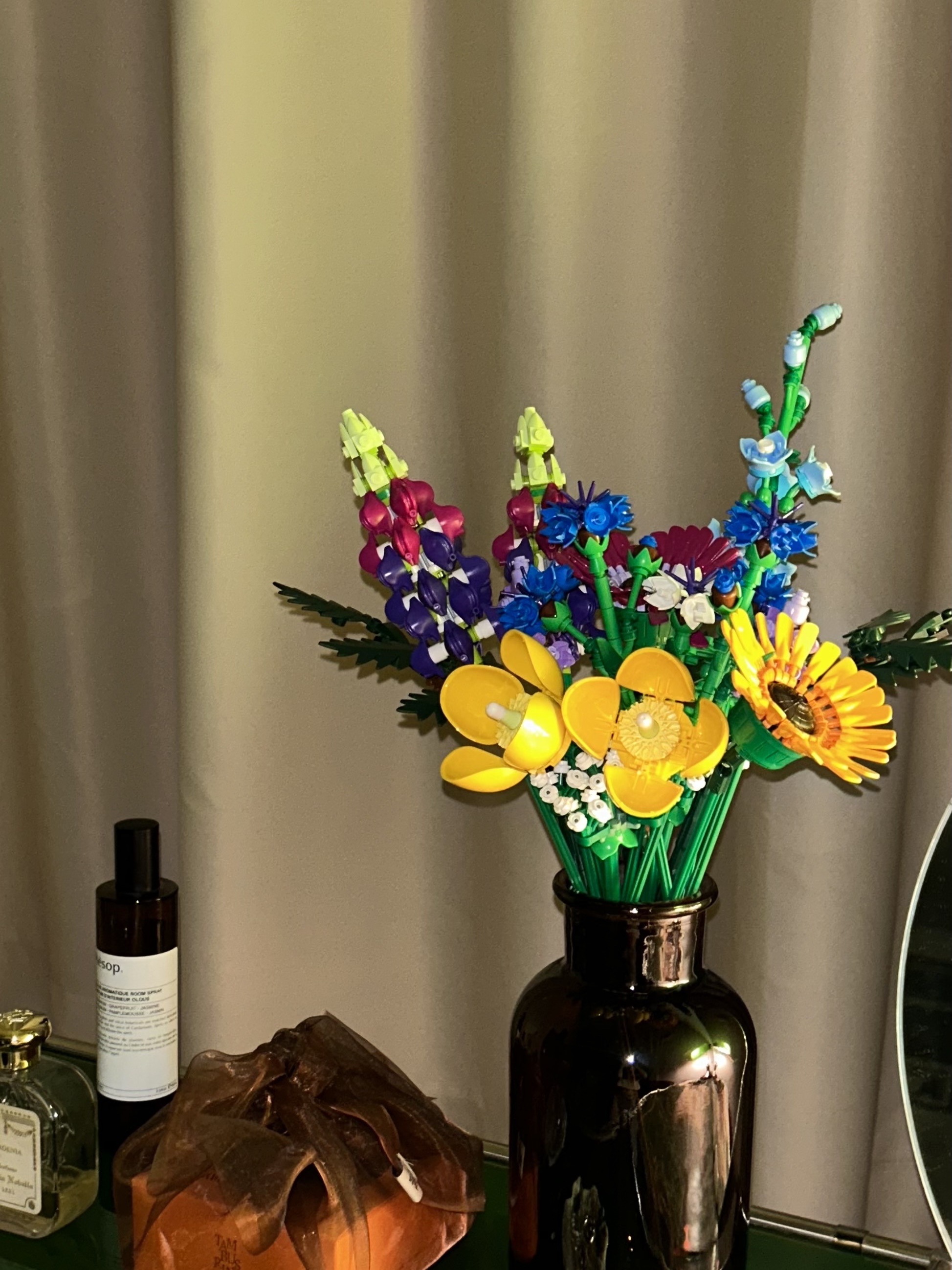 Lego Wildflower Bouquet 착용 스타일