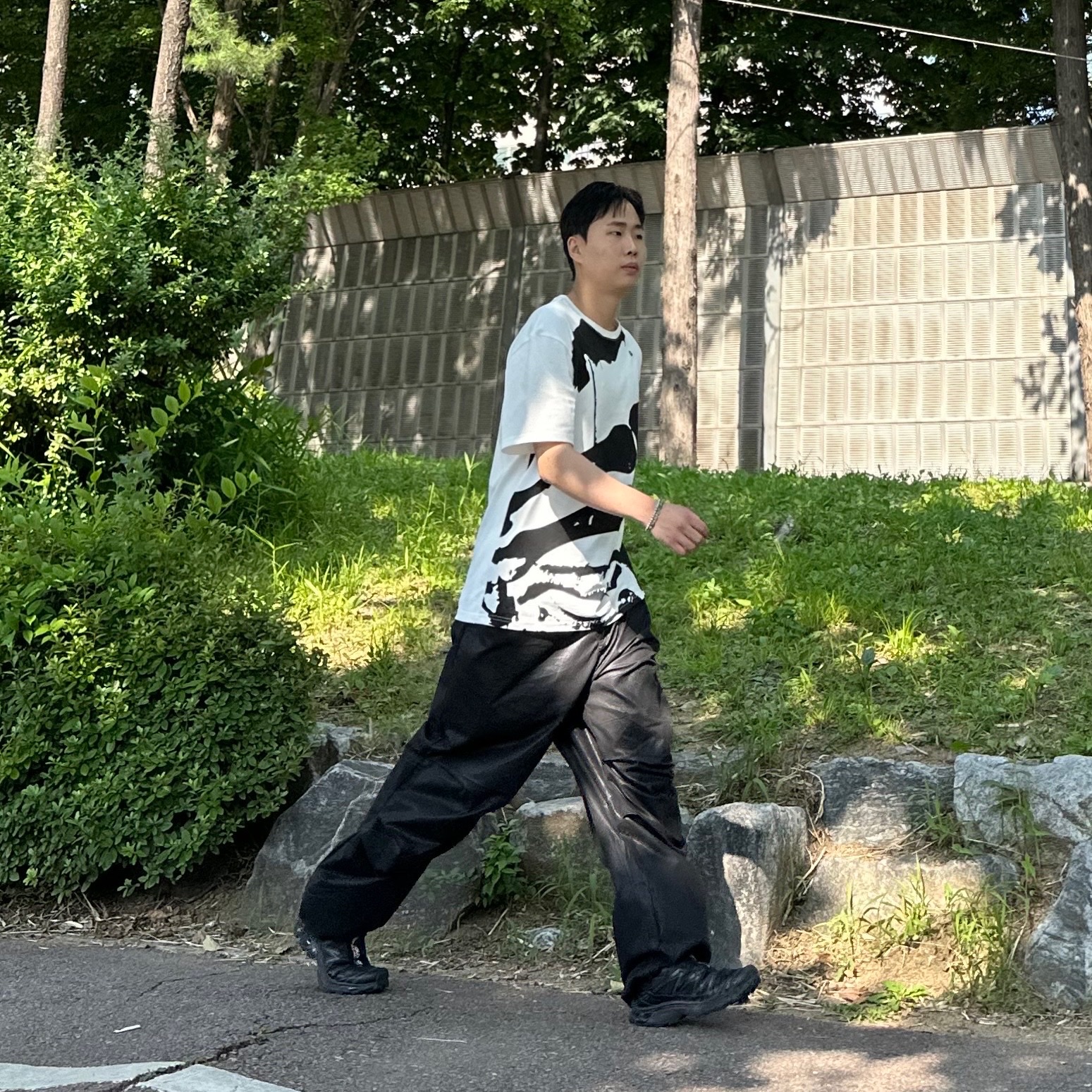 Salomon XT-6 ADV Black 착용 스타일 - 1