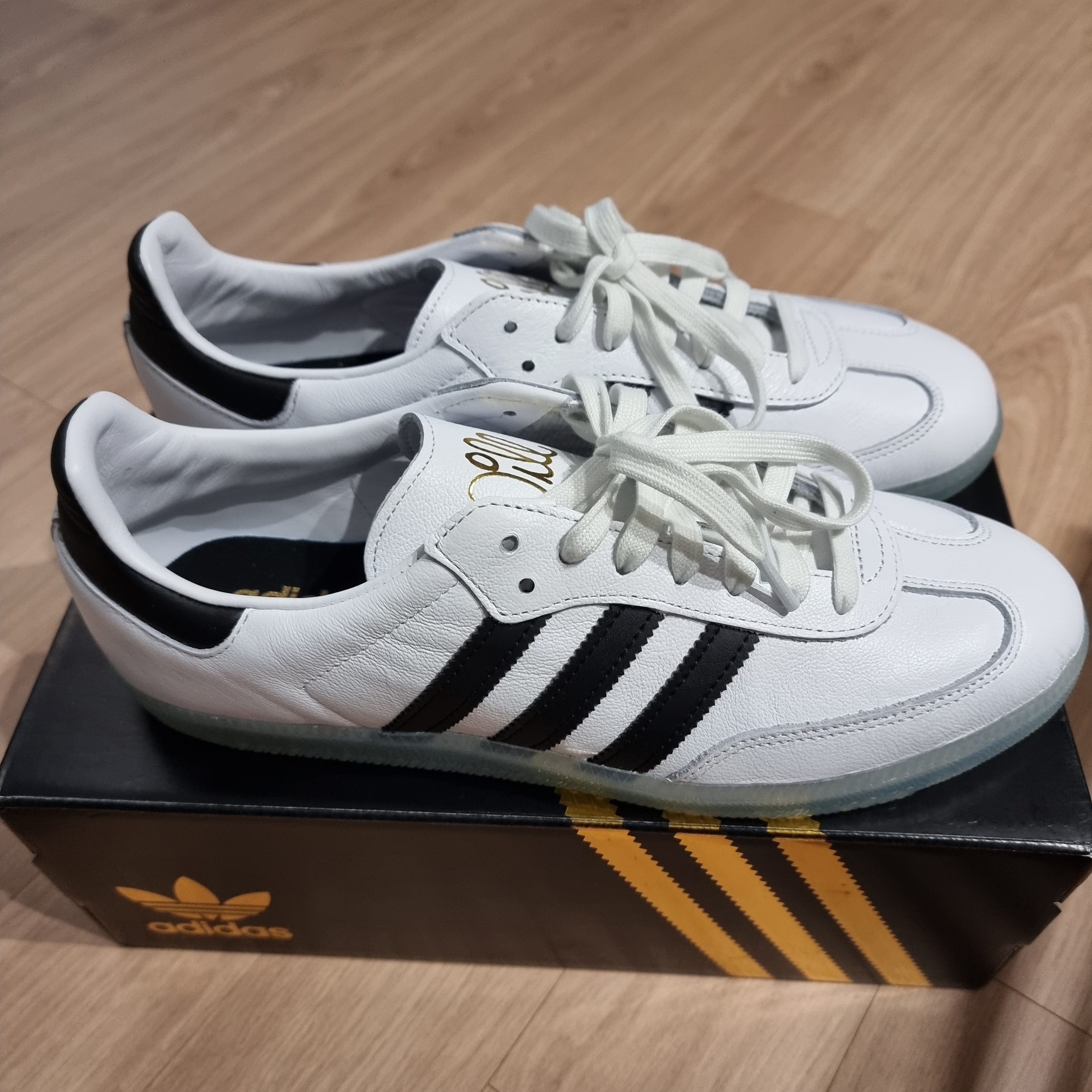 Adidas x Dill Samba White Black 착용 스타일 - 3