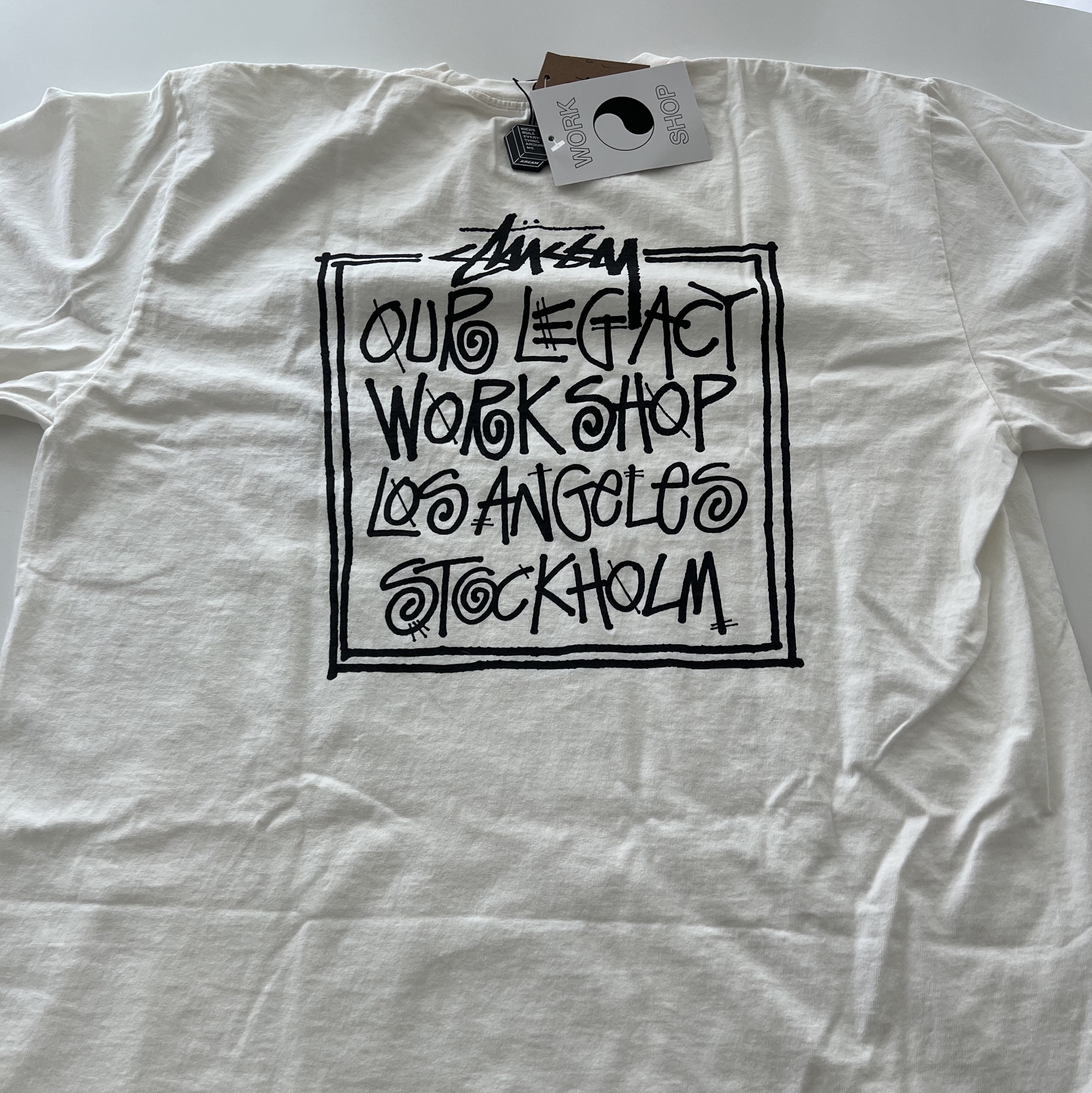 Stussy x Our Legacy Frame Pigment Dyed T-Shirt Natural 착용 스타일 - 3