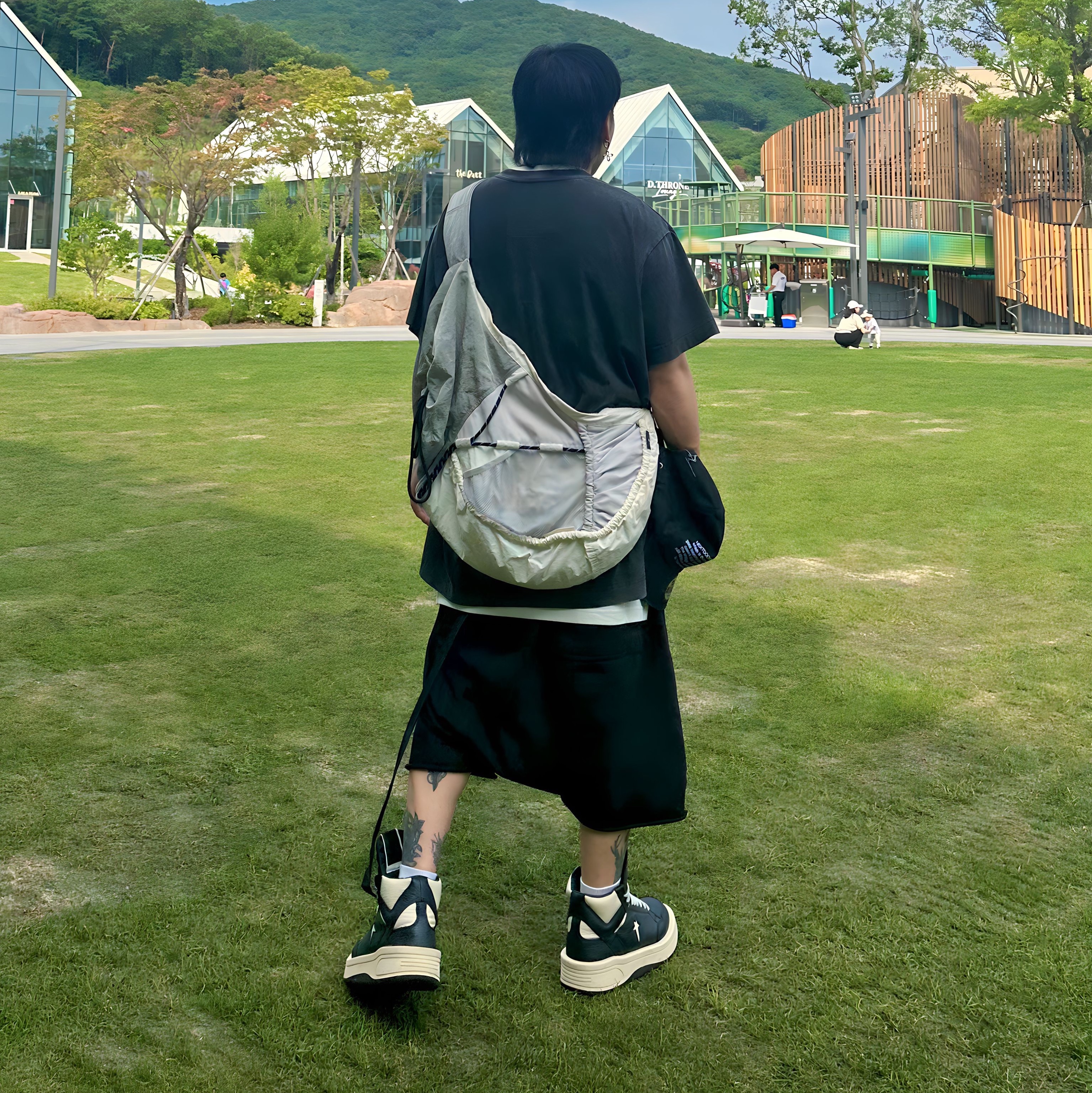 Converse x Drkshdw Turbowpn Black Cream 착용 스타일 - 3