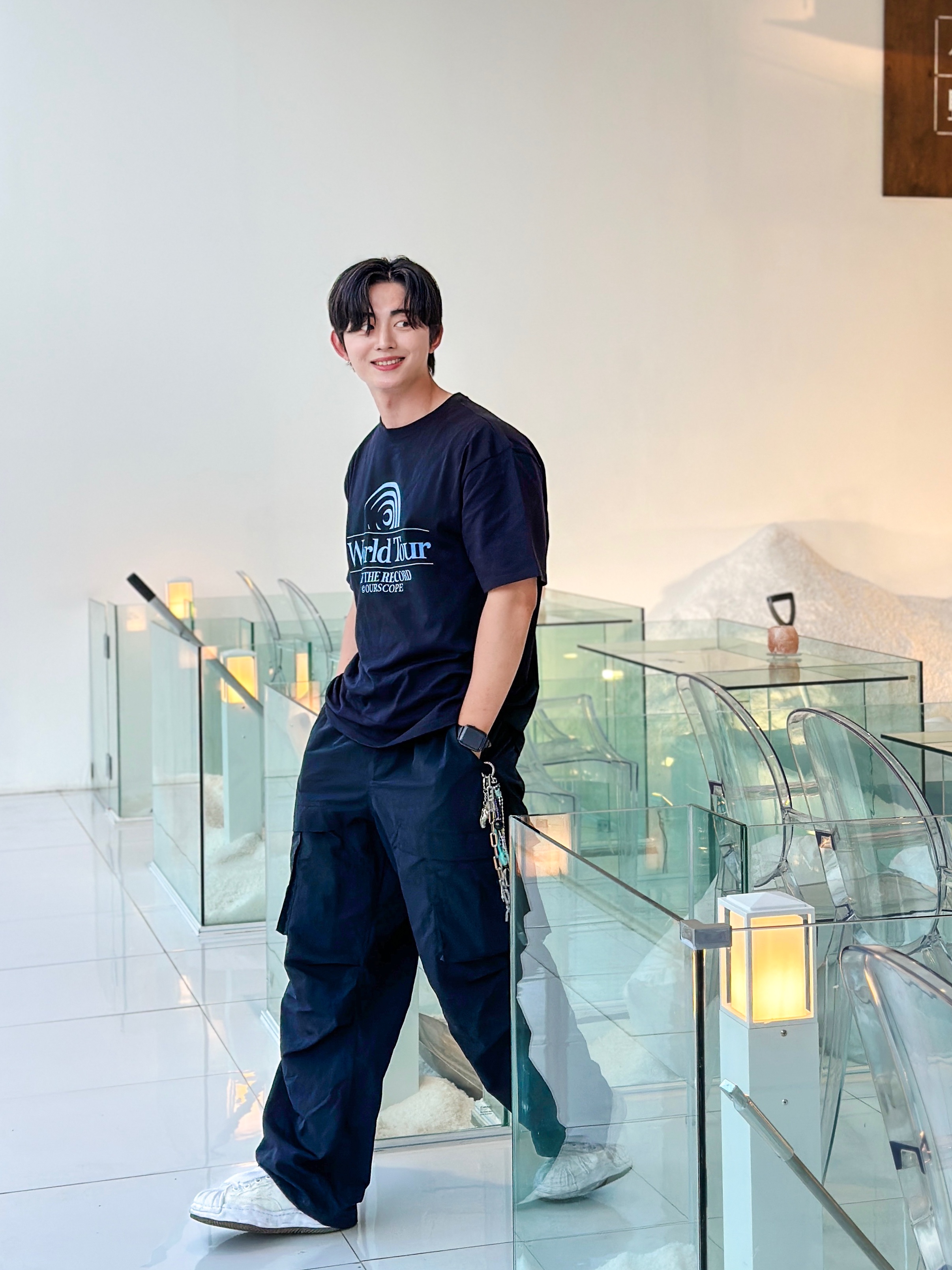 Maison Mihara Yasuhiro x Phenomenon Blakey OG Sole Canvas Low-top Sneakers White, Apple AirPods Max Lightning Space Gray (Korean Ver.) 착용 스타일 - 3