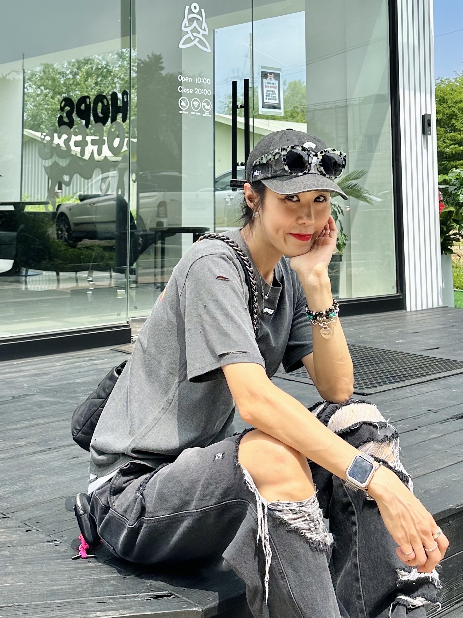 Supreme Kevlar Denim S Logo 6-Panel Black - 22SS, Chanel Large 19 Handbag Goatskin & Gold Black 착용 스타일 - 2