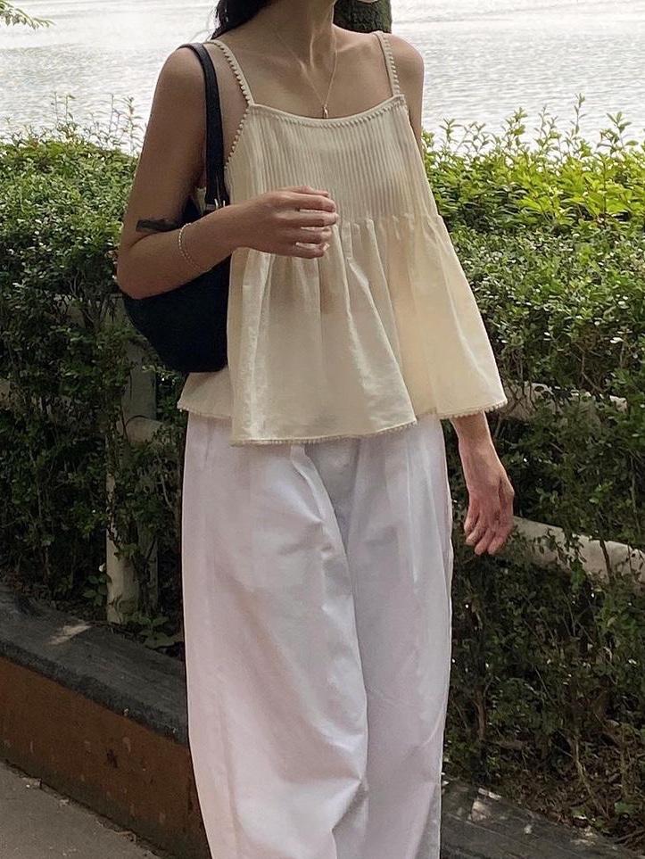 Kindersalmon Women Pintuck Lace Sleeveless Top Cream 착용 스타일 - 2