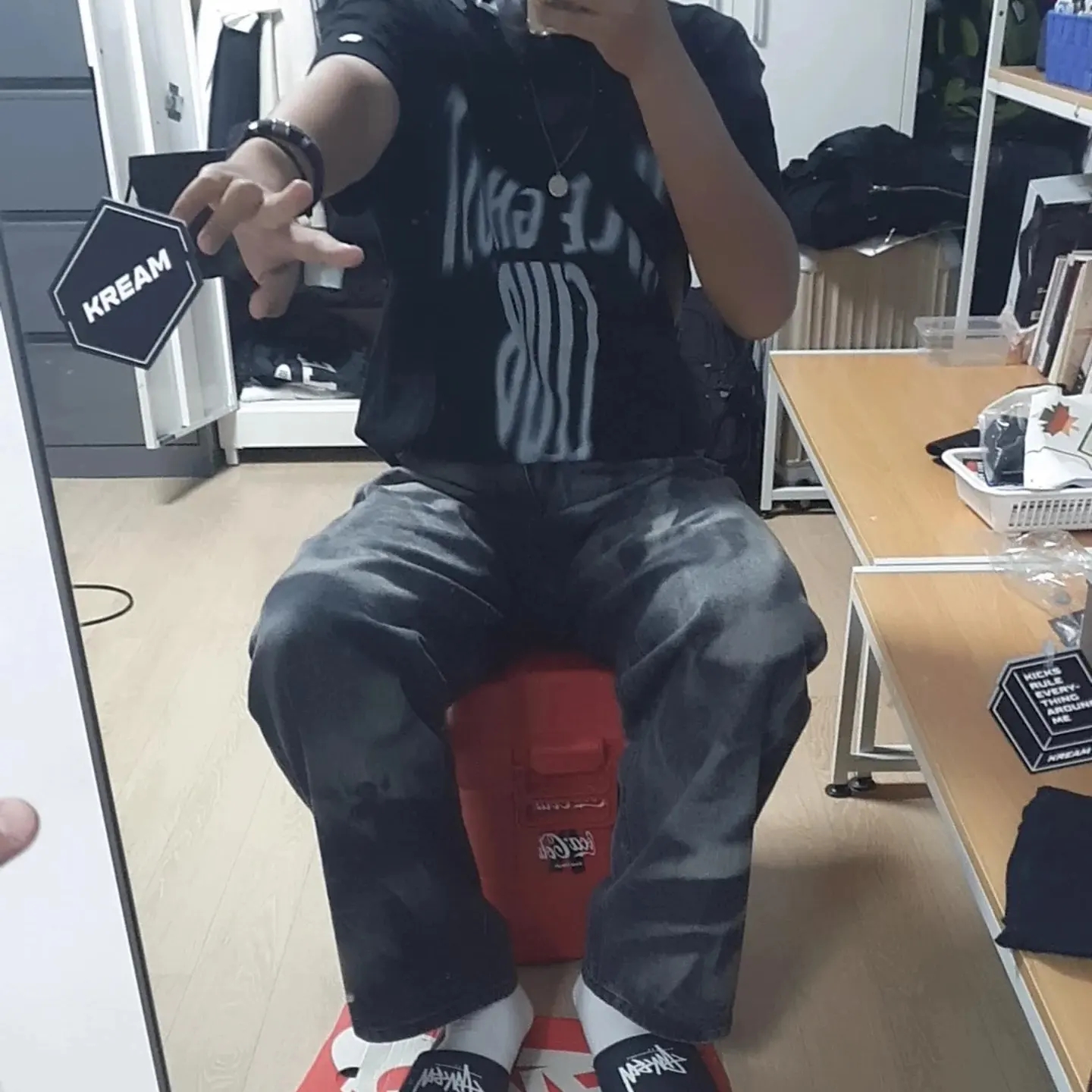 Nike x Stussy Benassi Slide Off Noir 착용 스타일 - 1