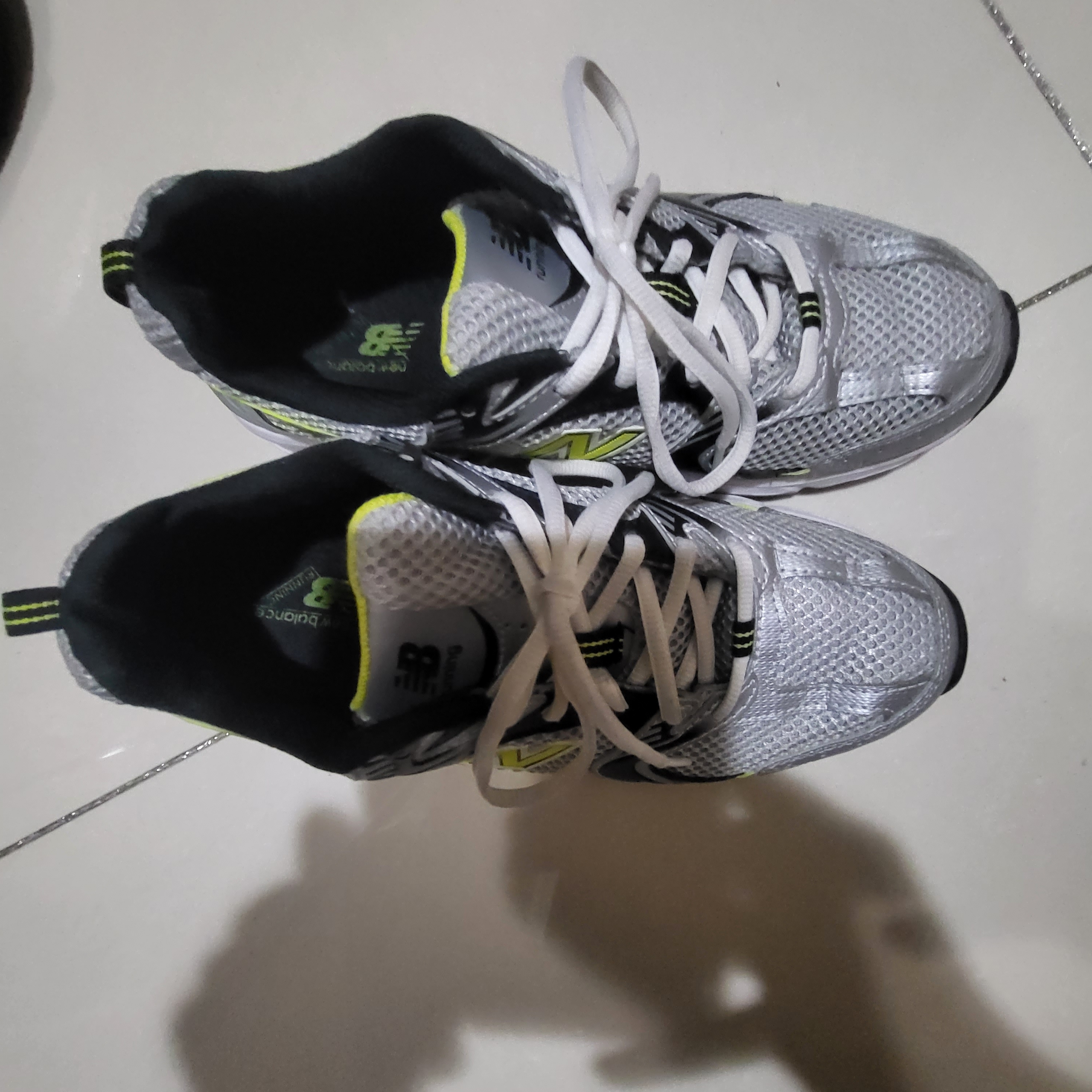 New Balance 530 Silver 착용 스타일 - 2