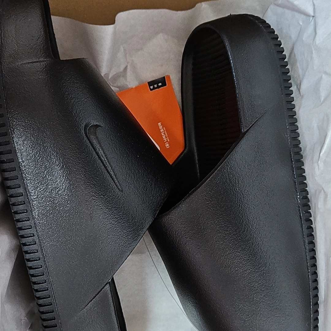 Nike Calm Slide Black, Nike x Sacai LDWaffle Blue Multi 착용 스타일 - 1