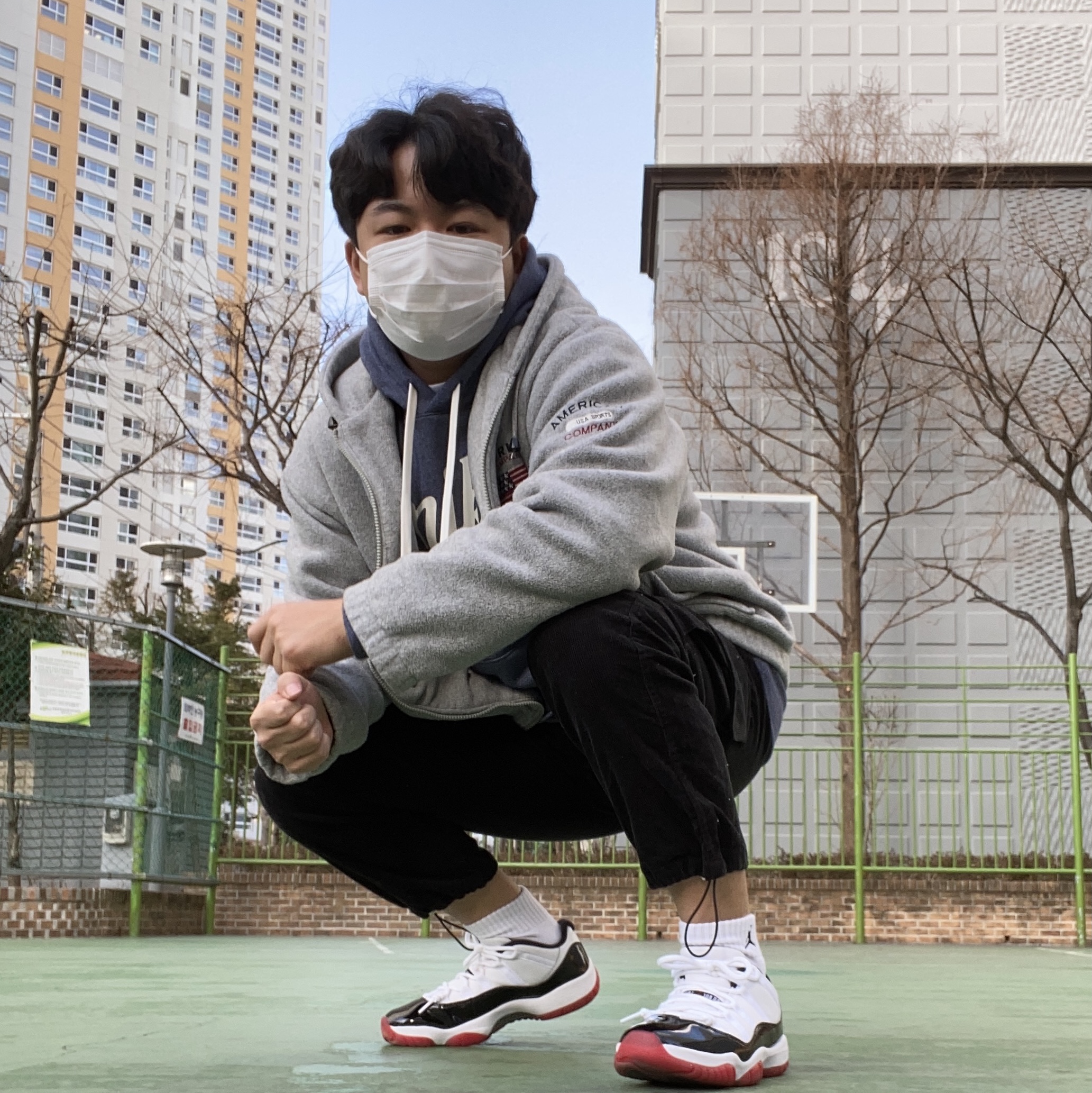 Jordan 11 Retro Low Concord Bred 착용 스타일