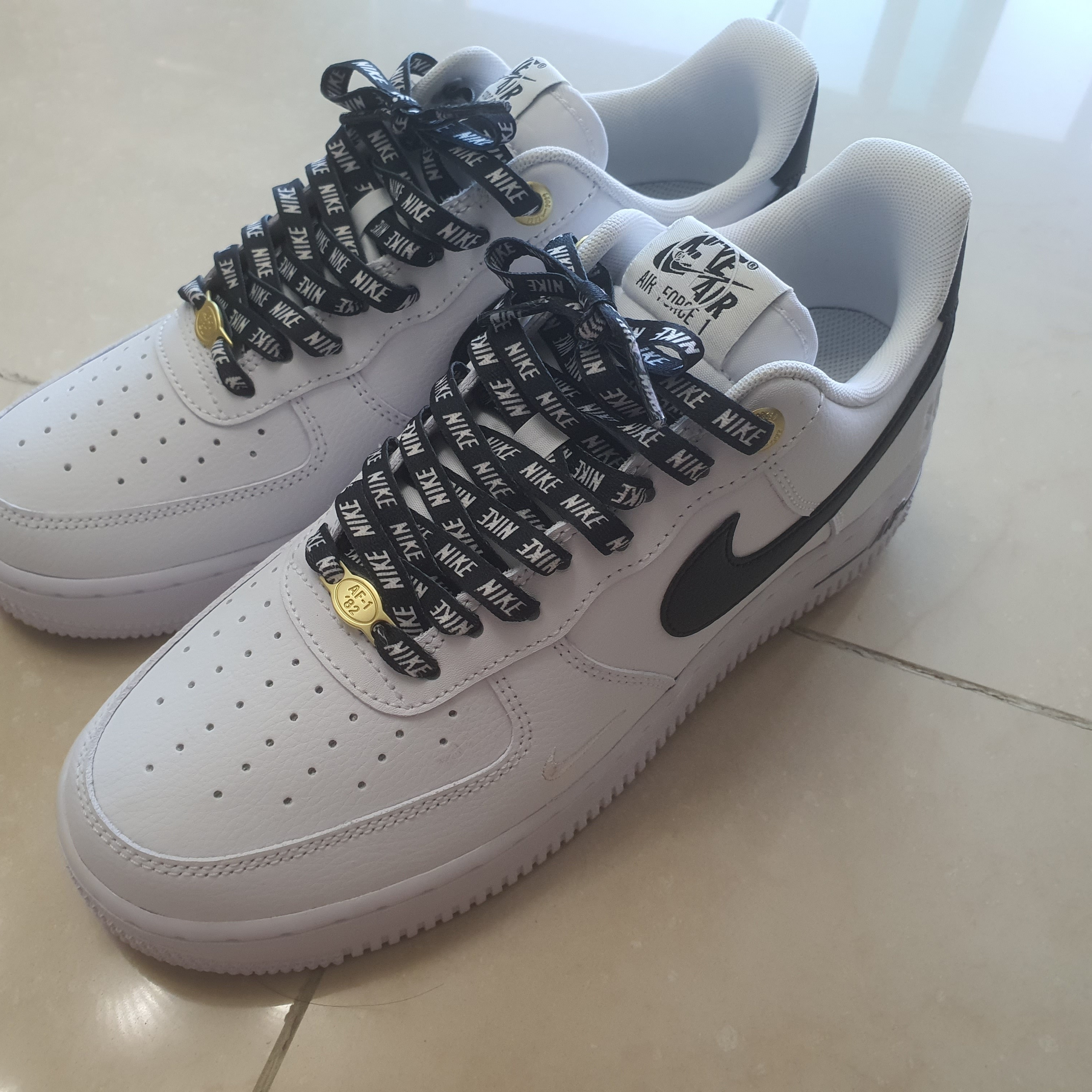 Nike Air Force 1 '07 LV8 40th Anniversary Join Forces White Black 착용 스타일
