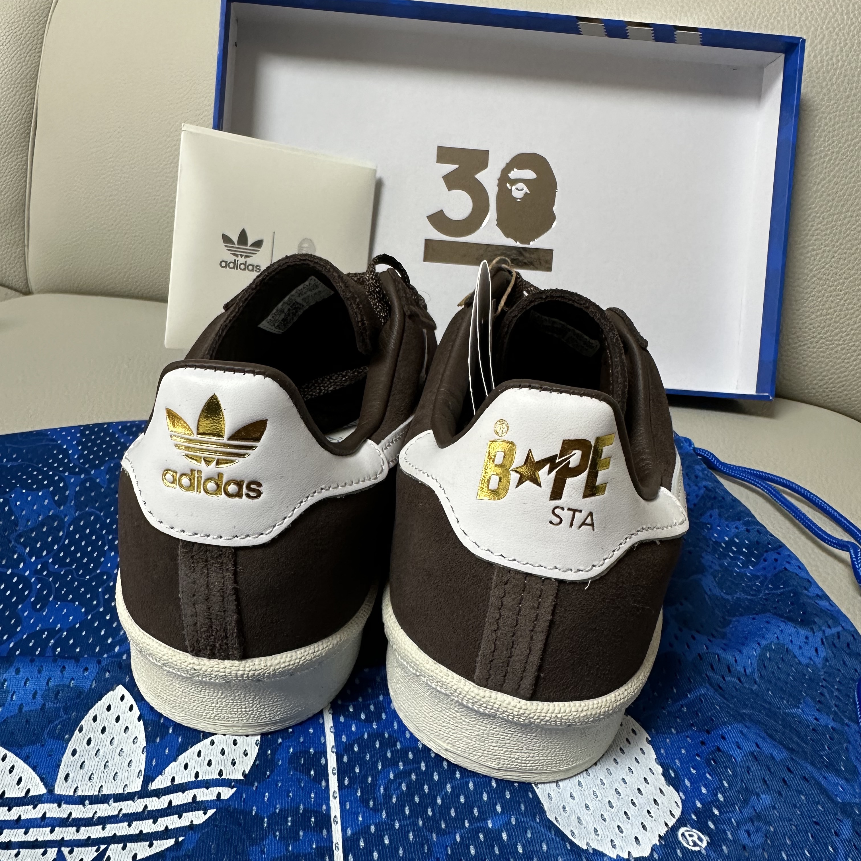 Adidas x BAPE Campus 80s Brown 착용 스타일 - 4
