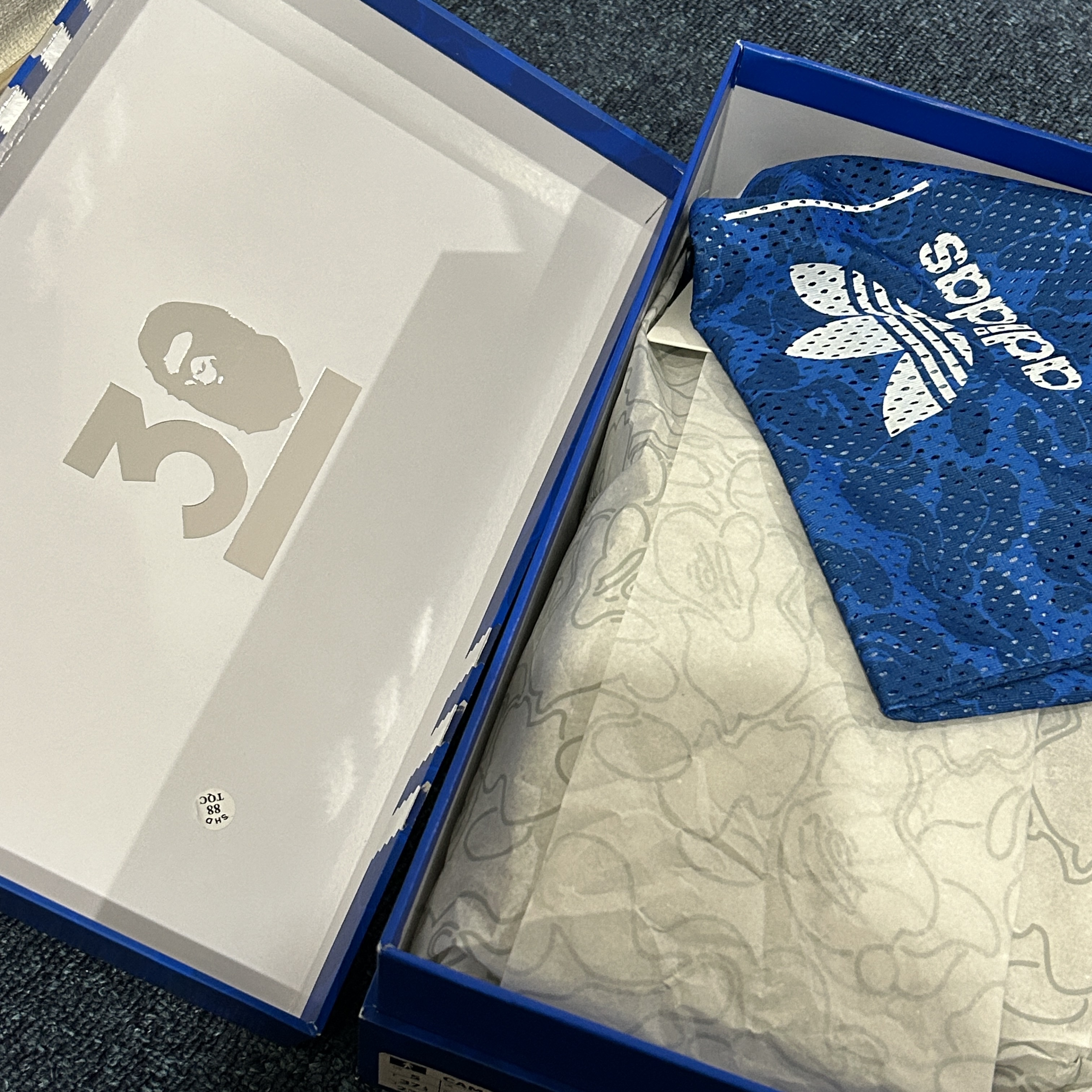 Adidas x BAPE Campus 80s Brown 착용 스타일 - 4