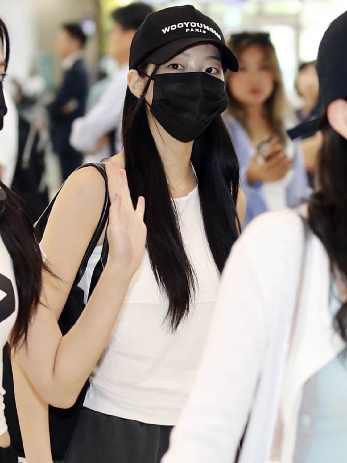 Wooyoungmi Embroidered Ball Cap Black - 23SS 착용 스타일