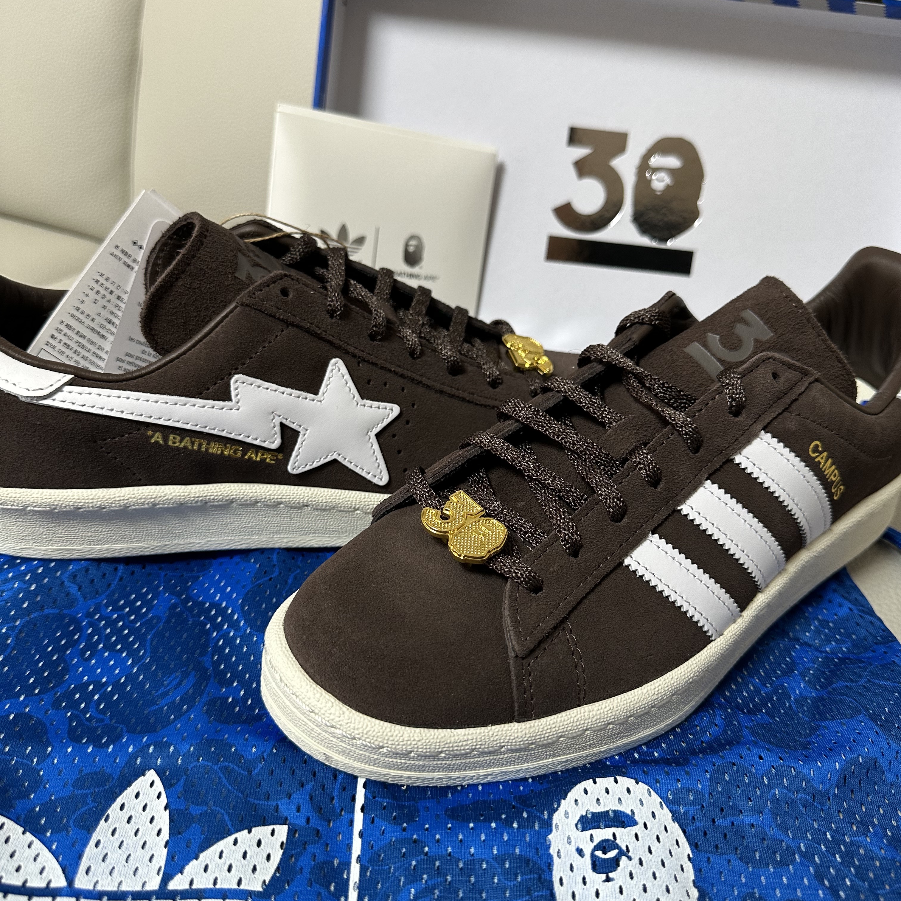 Adidas x BAPE Campus 80s Brown 착용 스타일 - 2
