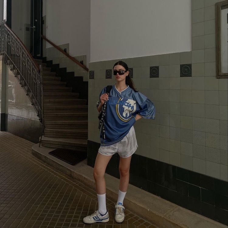 Adidas Forum Low White Royal Blue 착용 스타일