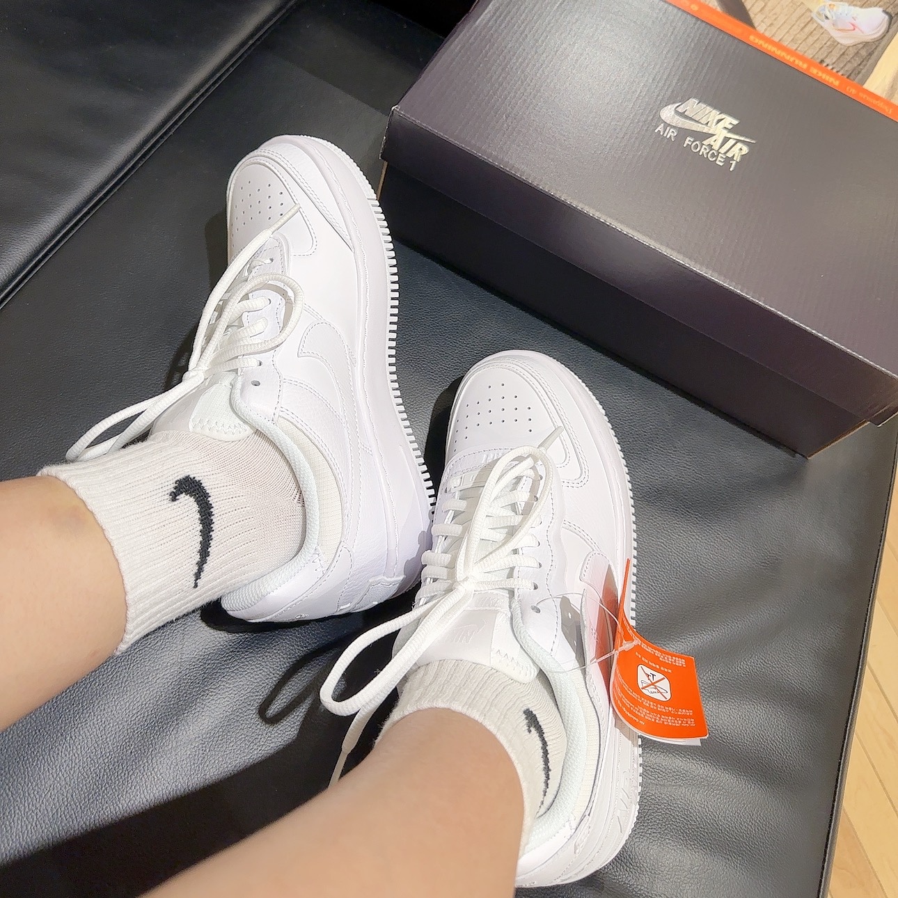(W) Nike Air Force 1 Shadow Triple White 착용 스타일 - 4