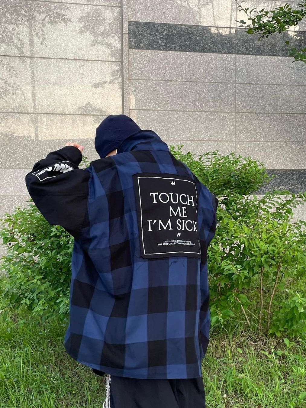Undermycar Nando Archive Hommage Oversized Shirt Crown Blue - 23SS 착용 스타일 - 3