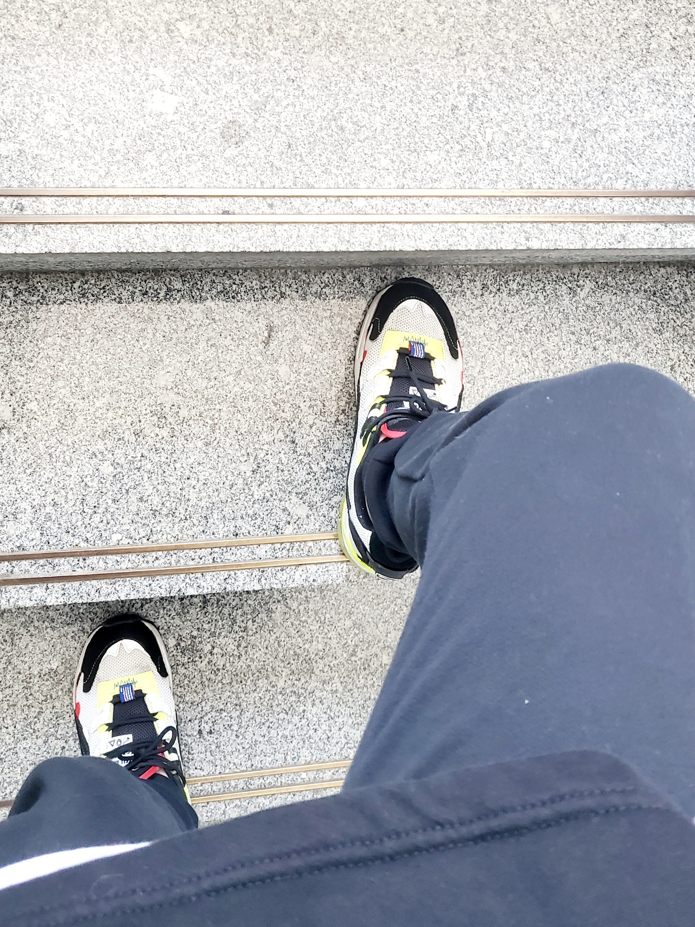 Puma x Ader Error Cell Alien White Black 착용 스타일