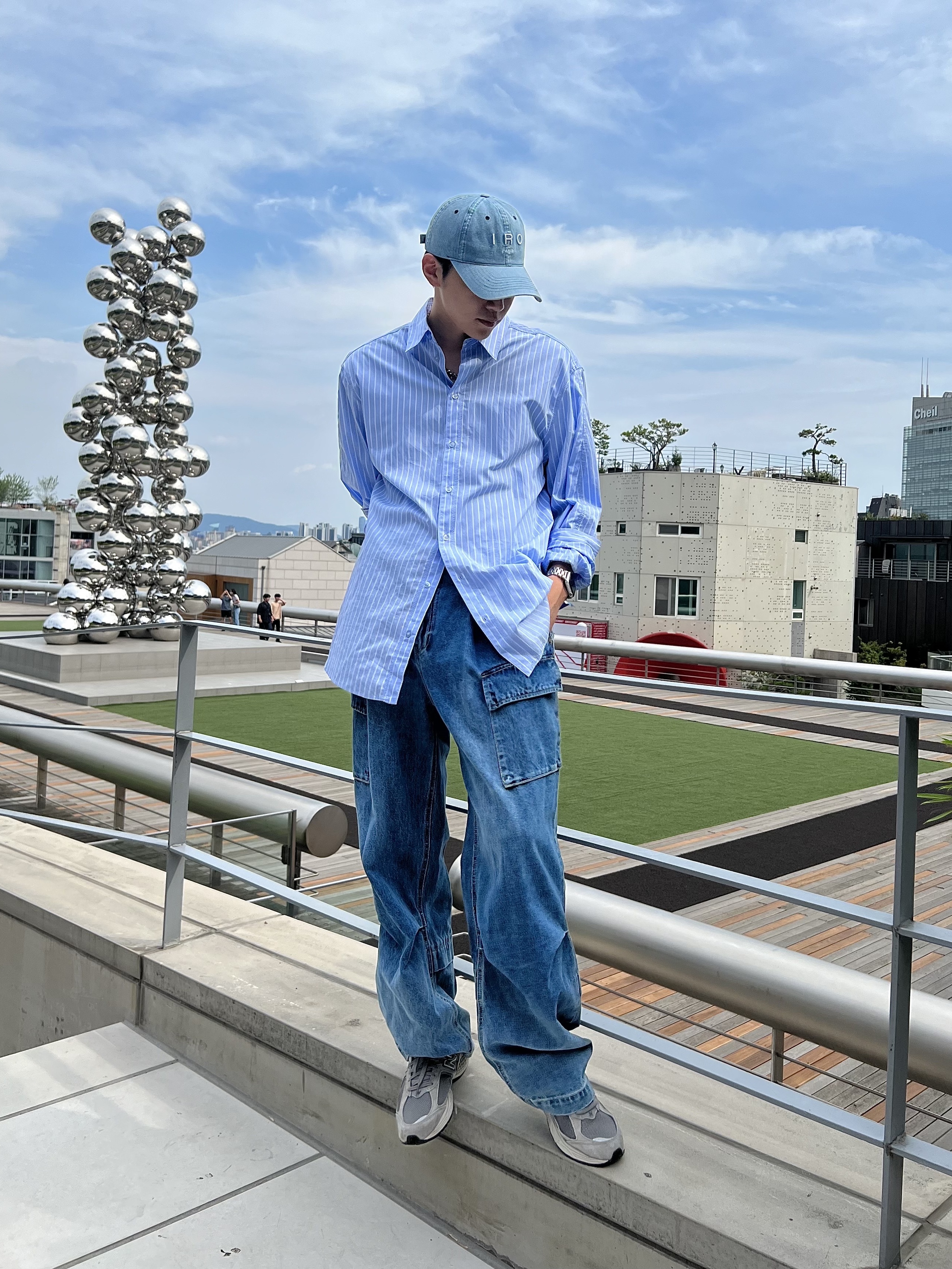 New Balance 2002R Grey, Zara x Ader Error Striped Poplin Shirt Stripe 착용 스타일 - 3