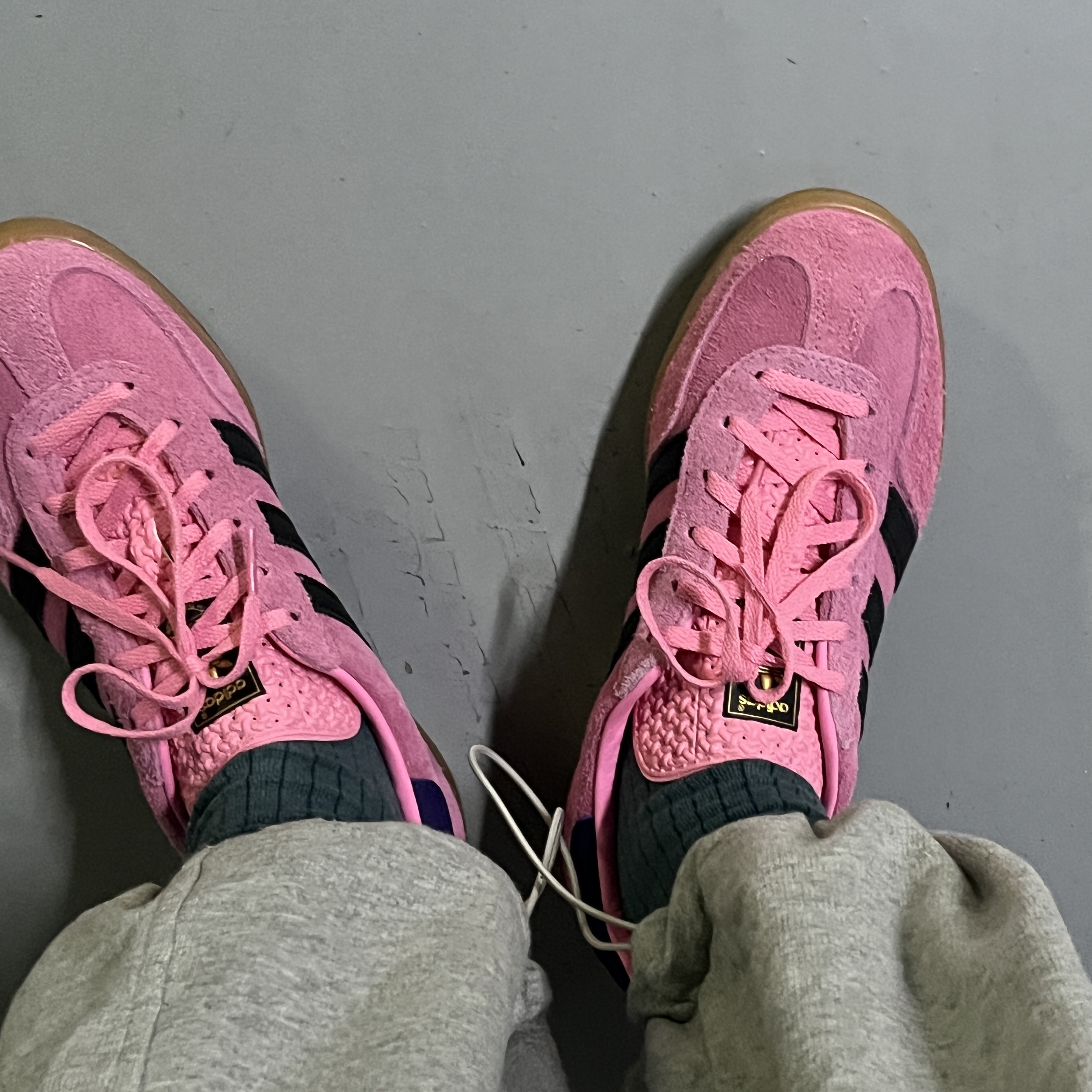 (W) Adidas Gazelle Indoor Bliss Pink 착용 스타일