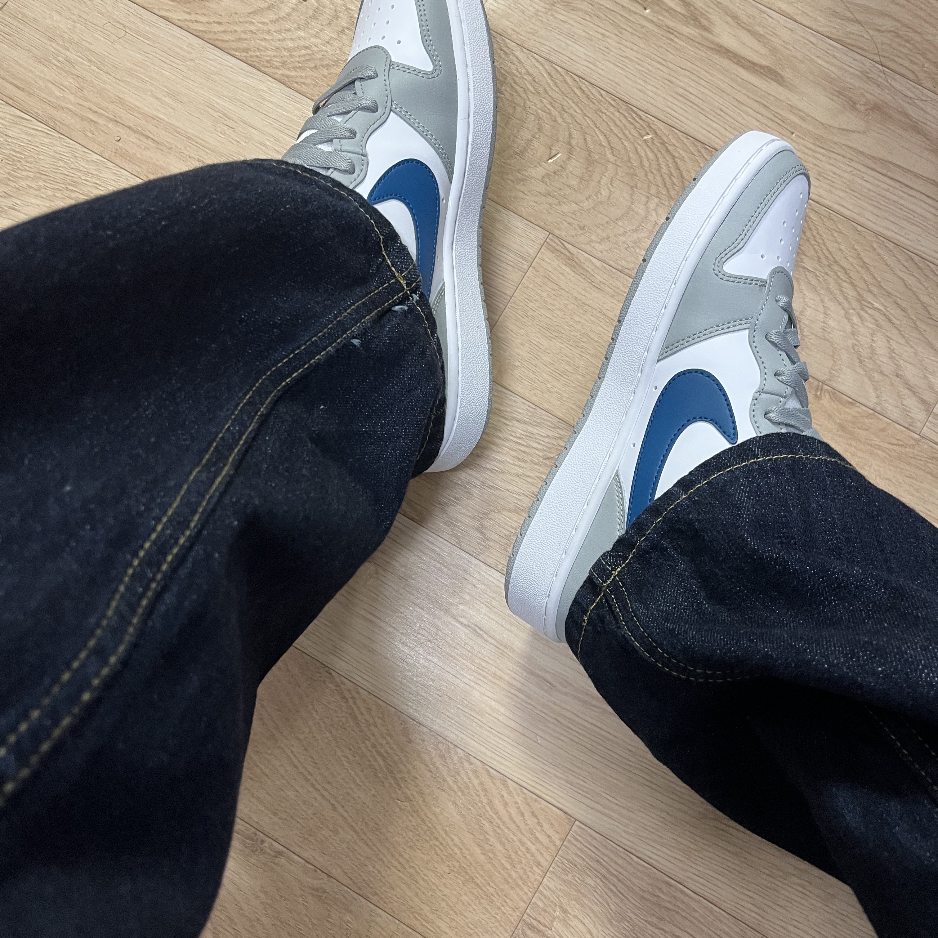 (GS) Nike Court Borough Low 2 Light Smoke Grey 착용 스타일 - 1