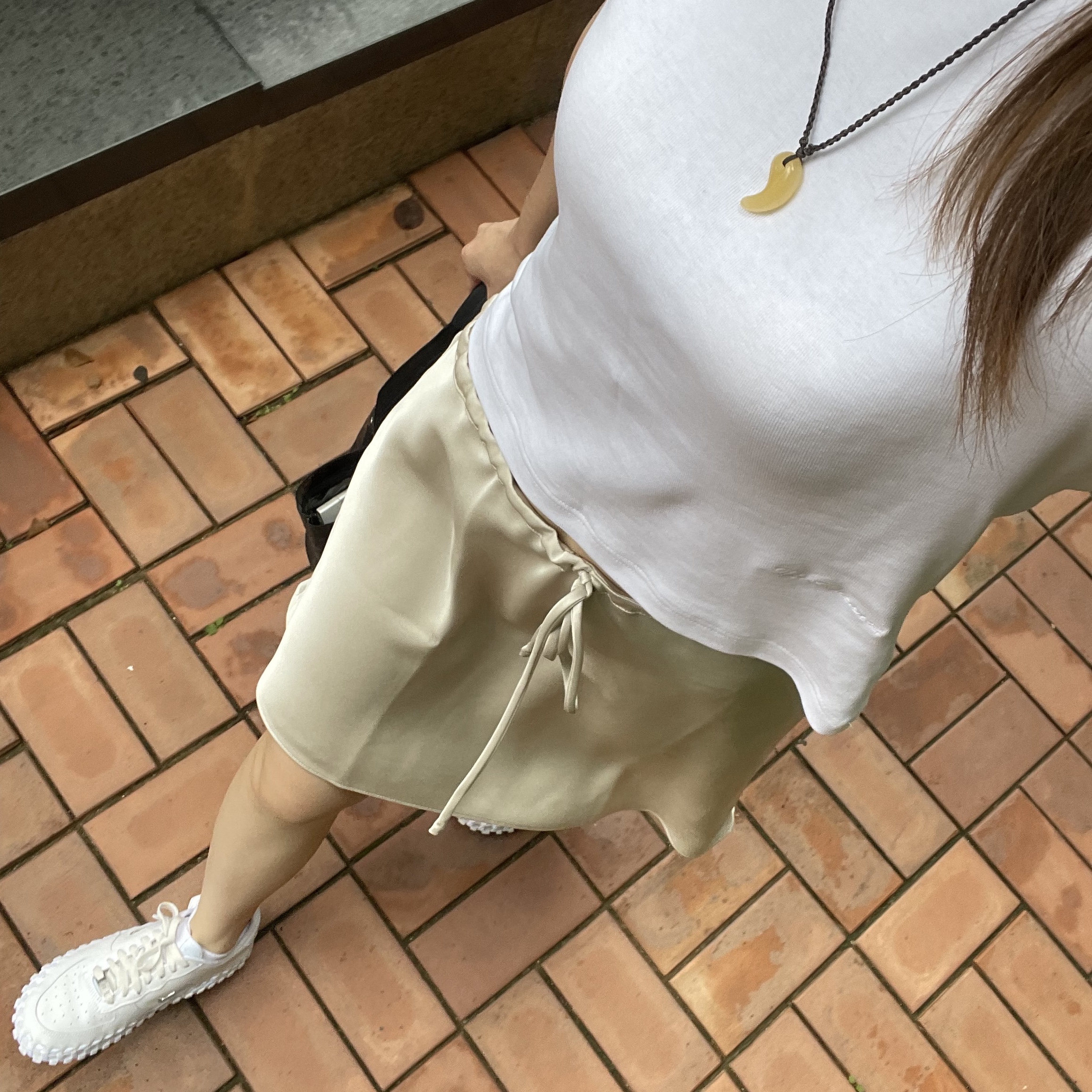 Nike x Jacquemus J Force 1 Low LX SP White 착용 스타일 - 3