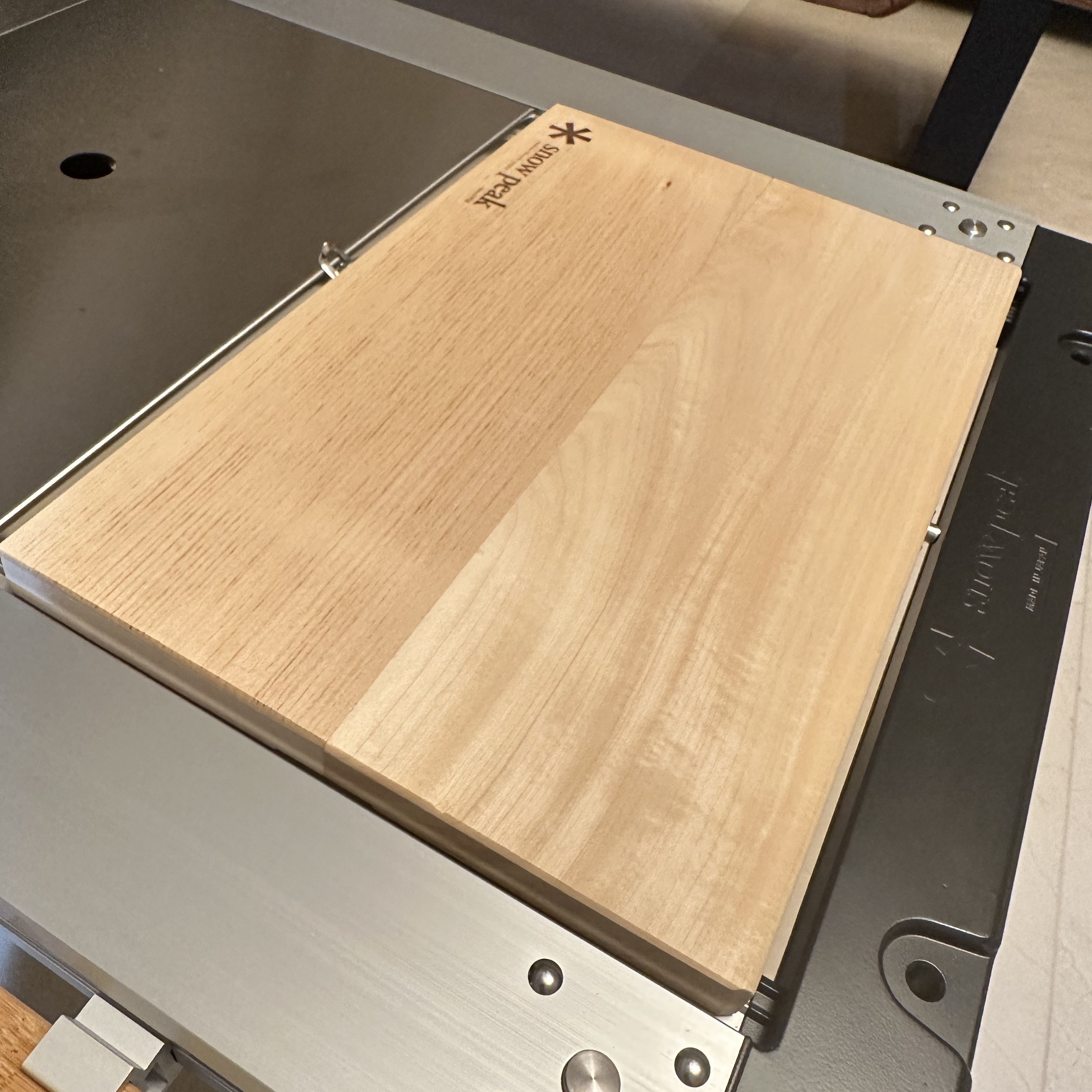 Snow Peak Chopping Board Set L 착용 스타일