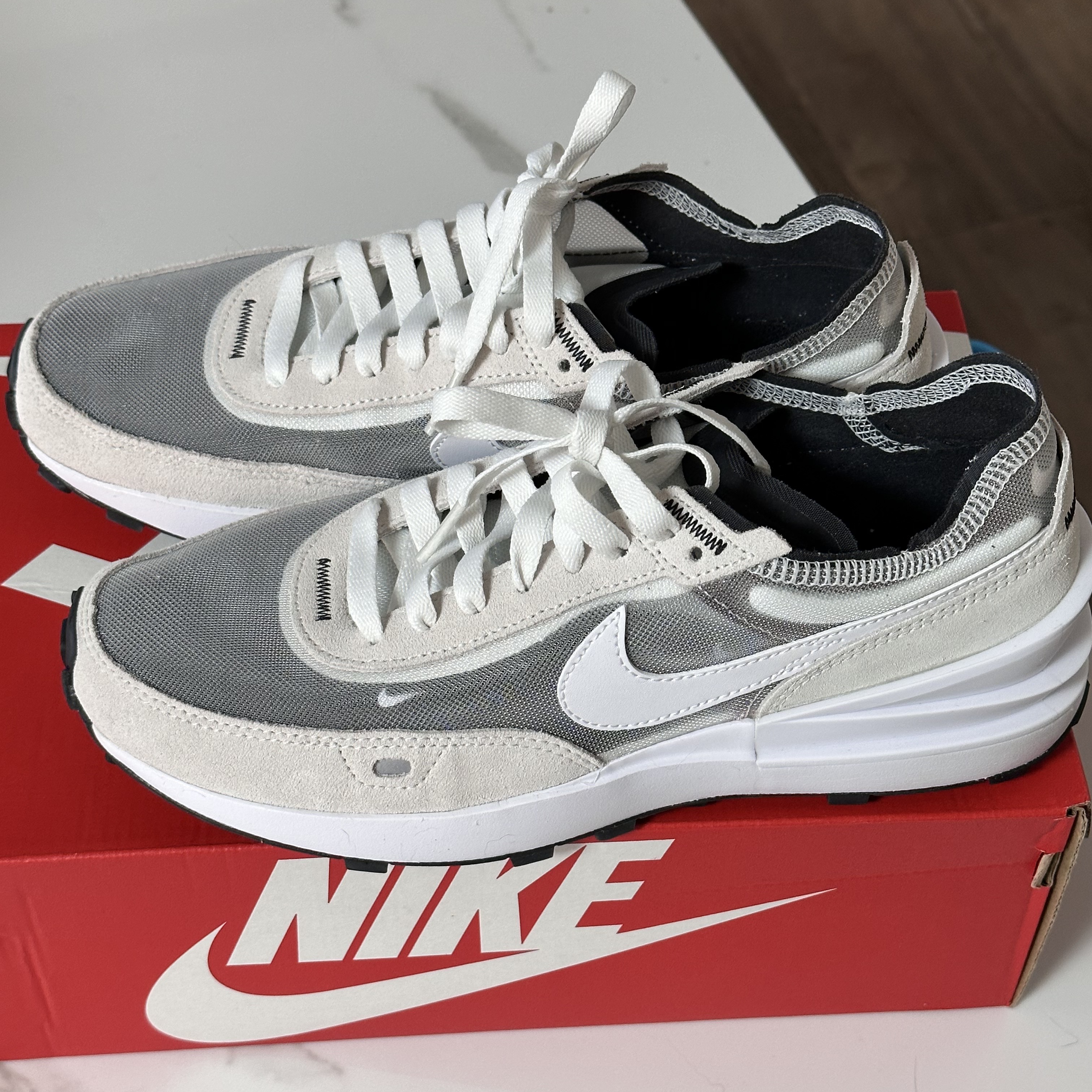 Nike Waffle One Infinite Lilac 착용 스타일 - 2