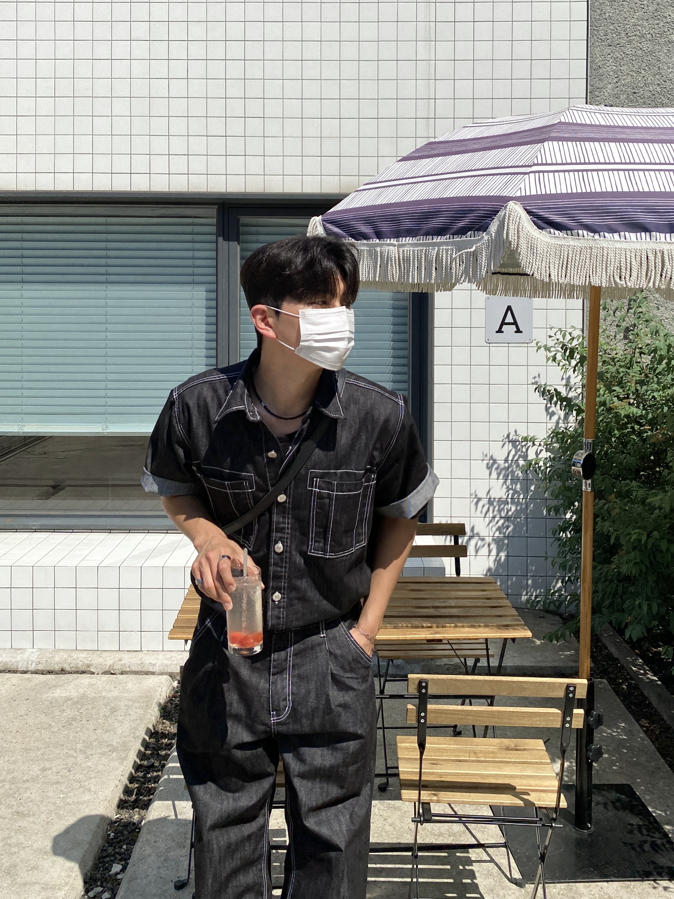 Oofos OOriginal Black 착용 스타일 - 5