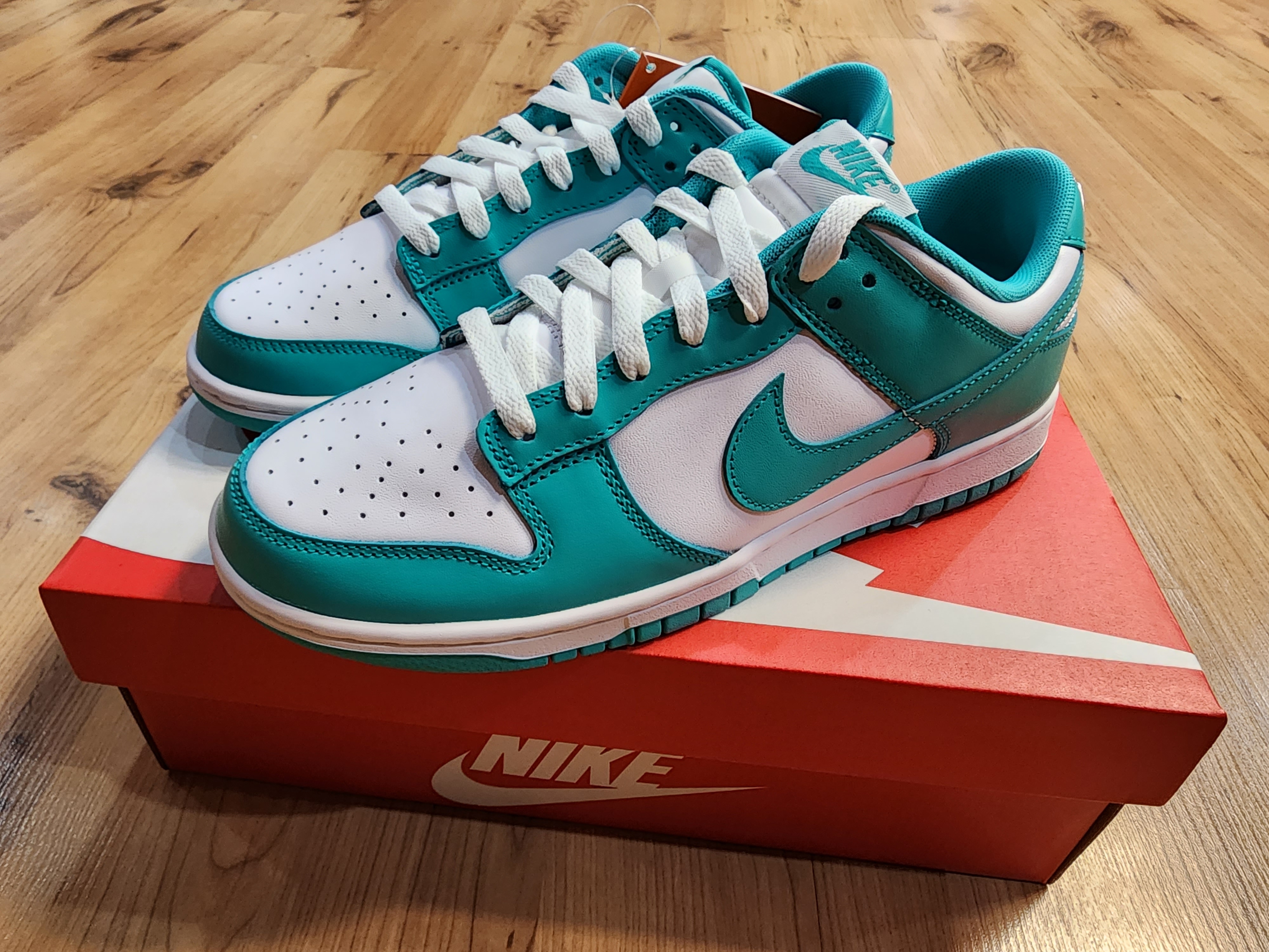 Nike Dunk Low White Clear Jade 착용 스타일 - 1