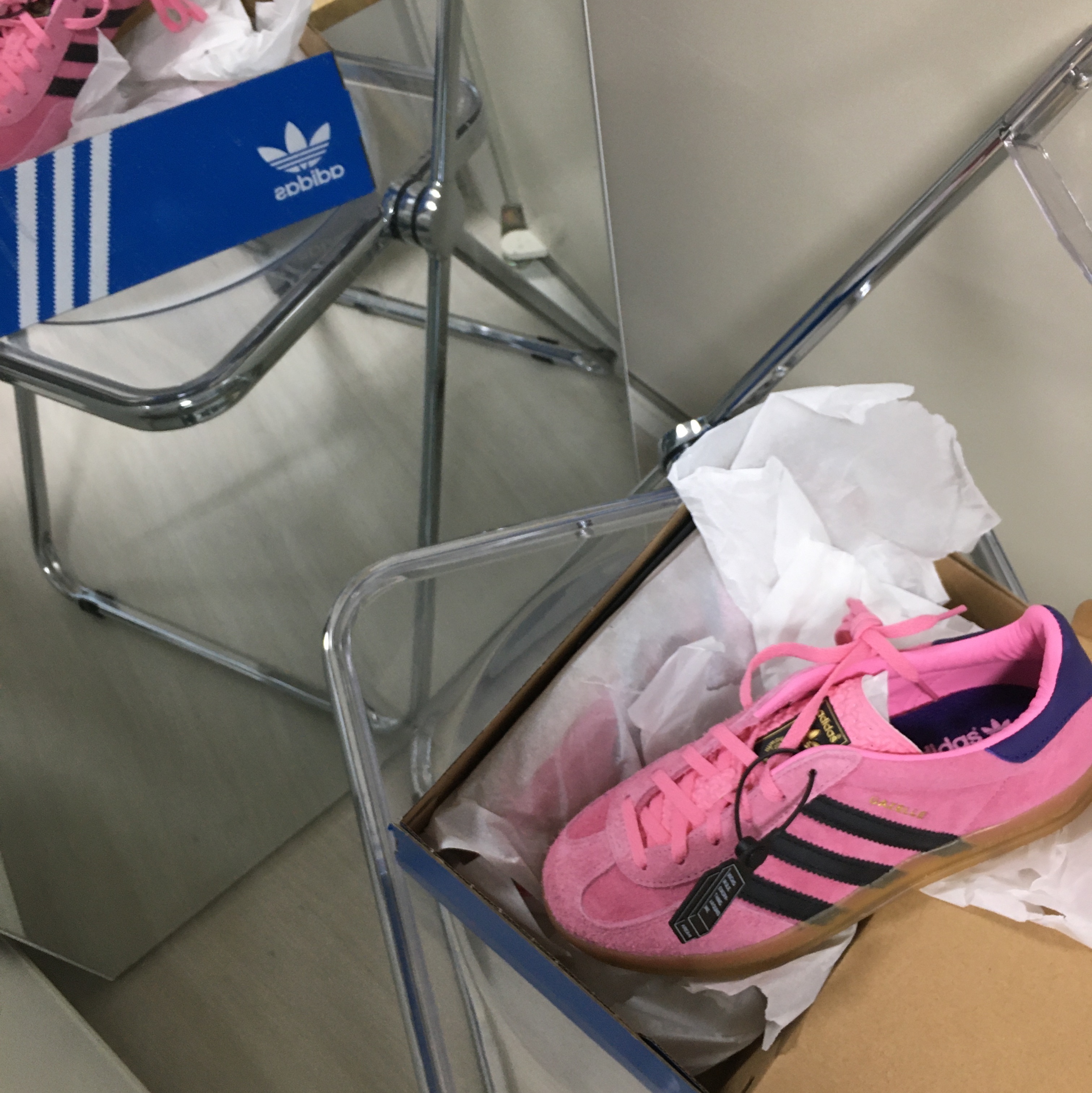 (W) Adidas Gazelle Indoor Bliss Pink 착용 스타일 - 3