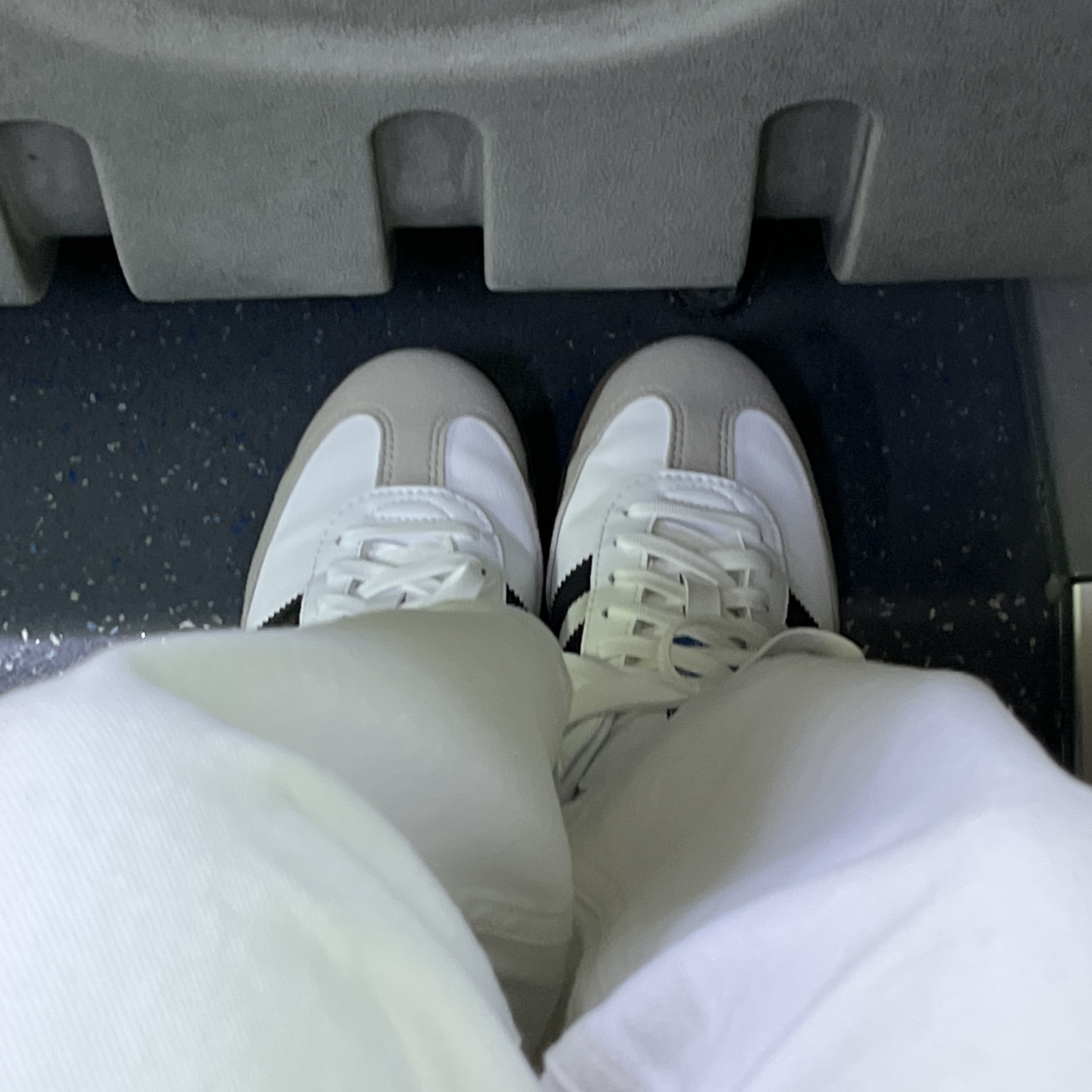 Adidas Samba Vegan White Black 착용 스타일