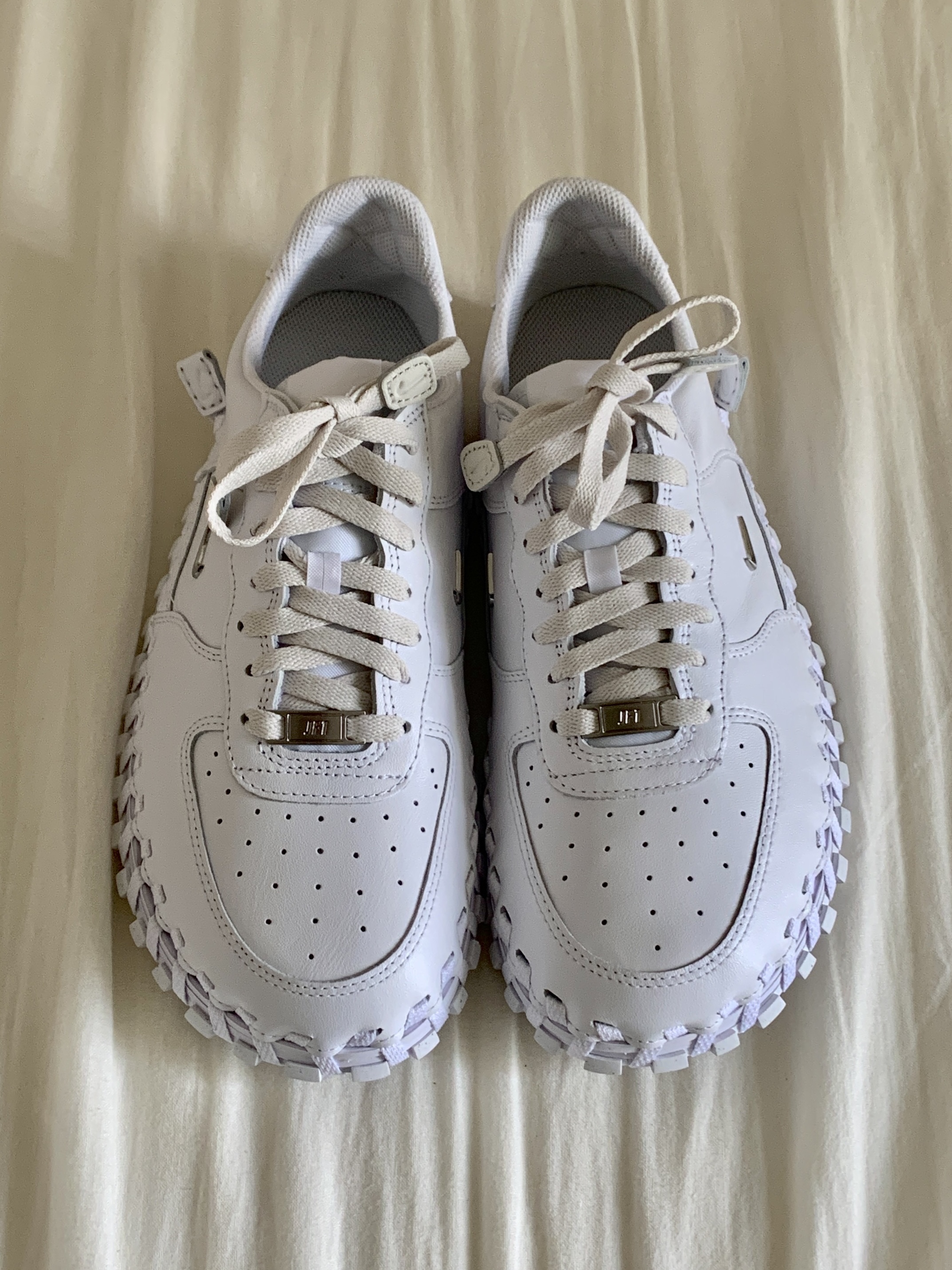 Nike x Jacquemus J Force 1 Low LX SP White 착용 스타일 - 2