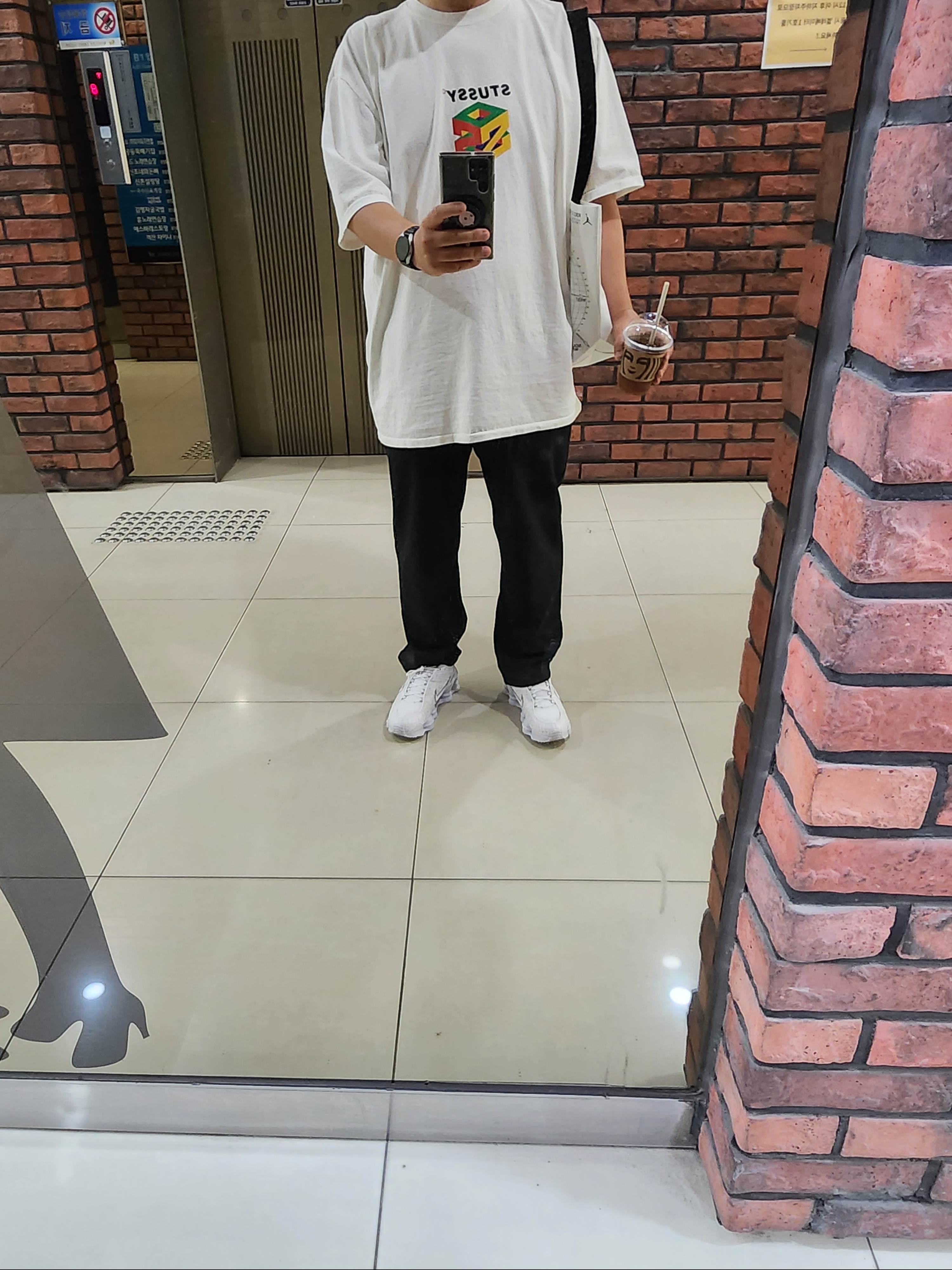 (W) Nike Shox TL White and Max Orange, Stussy S64 Pigment Dyed T-Shirt Natural 착용 스타일 - 2