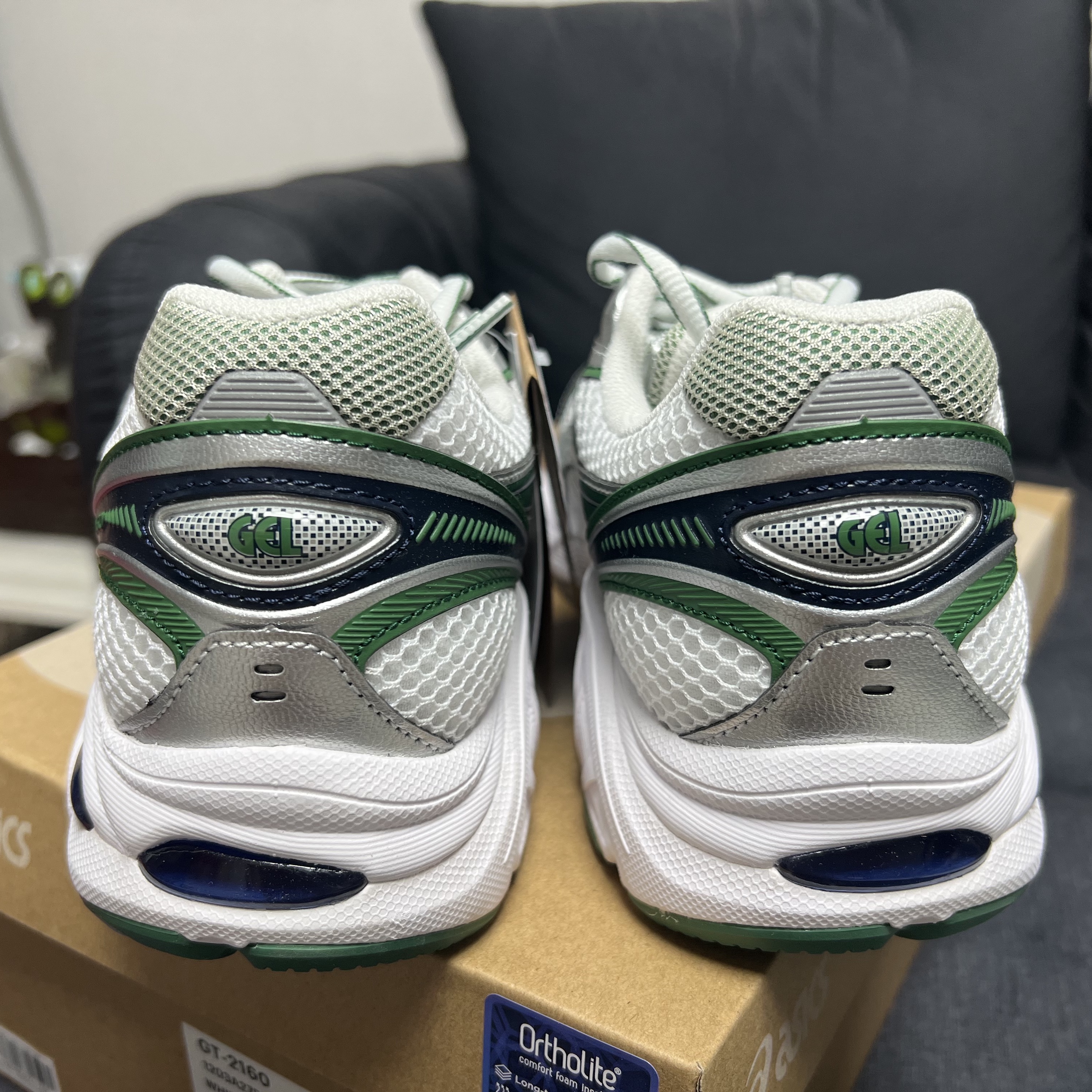 Asics GT-2160 White Shamrock Green 착용 스타일 - 3