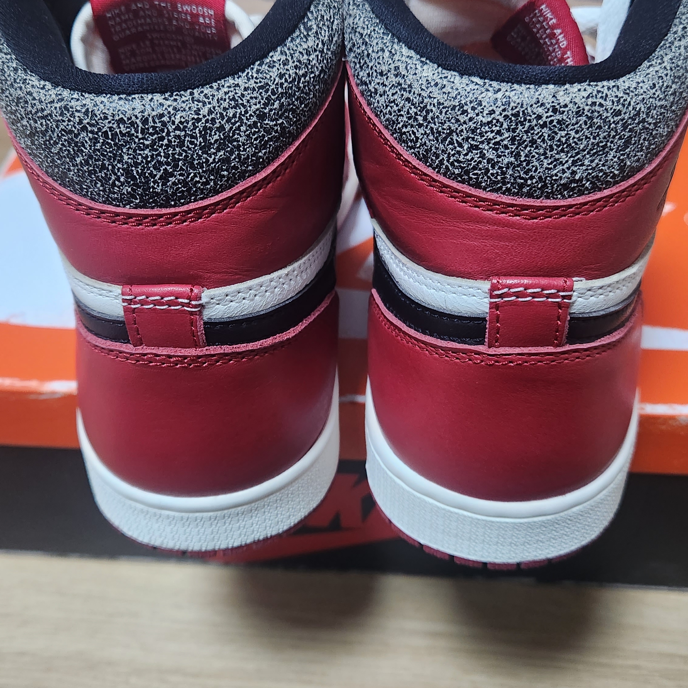 Jordan 1 Retro High OG Chicago 2022 착용 스타일 - 3