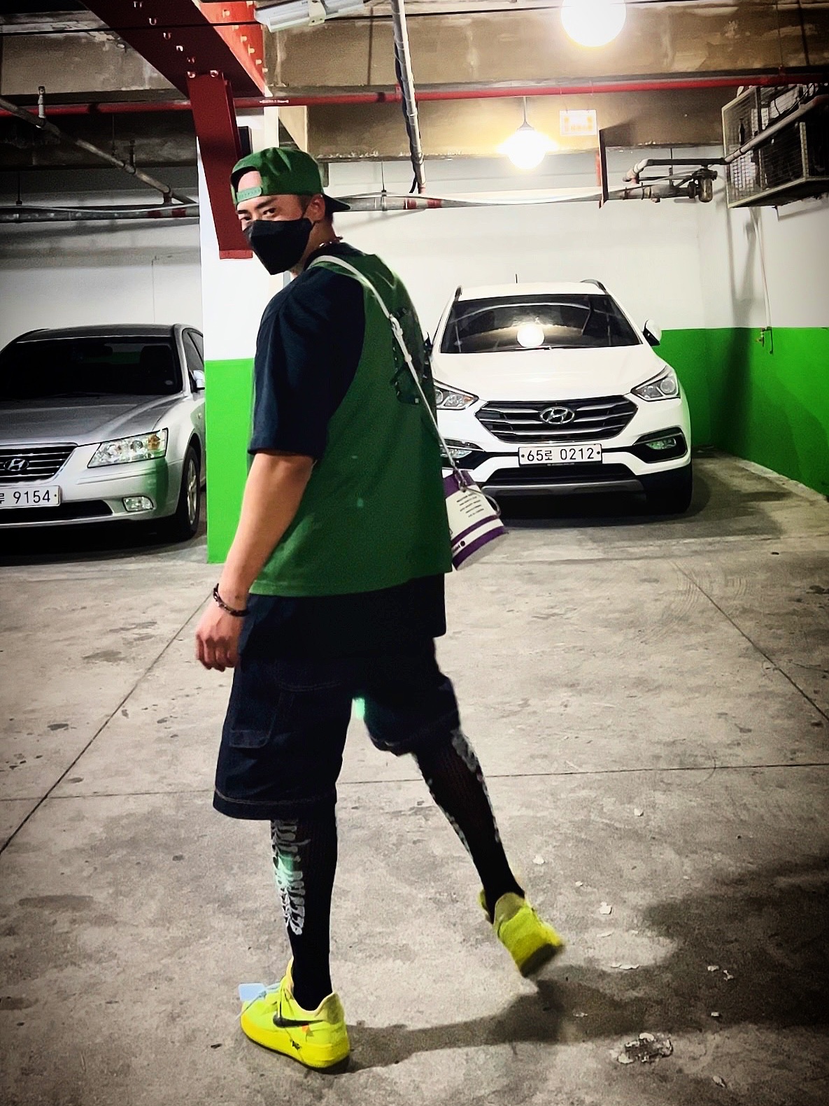 Jordan x Off-White Pro Jumpman Air Cap Forest Green, Jordan x Off-White S/S Top Forest Green Black - US/EU 착용 스타일 - 2