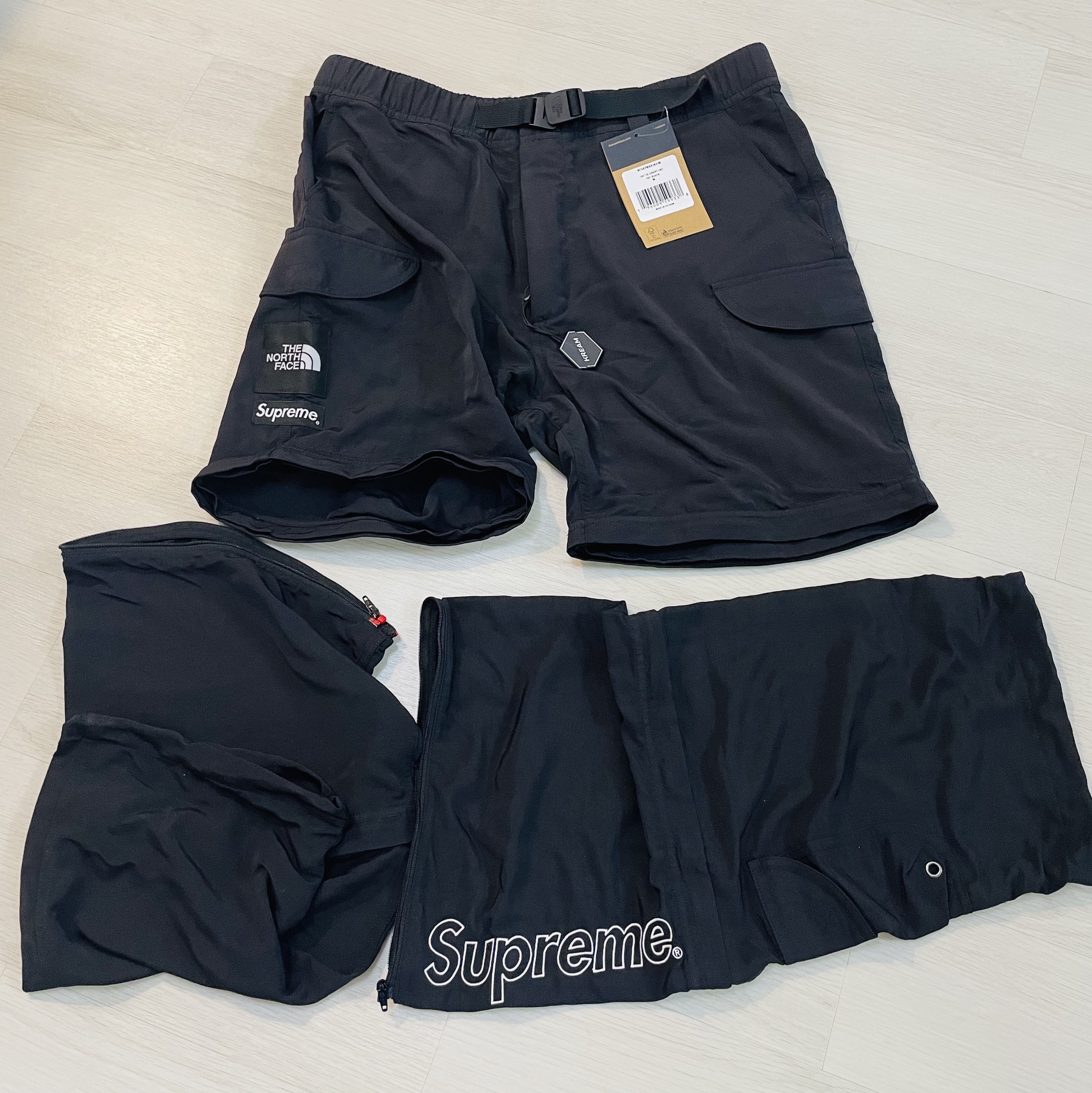 Supreme x The North Face Trekking Zip-Off Belted Pants Black - 22SS 착용 스타일