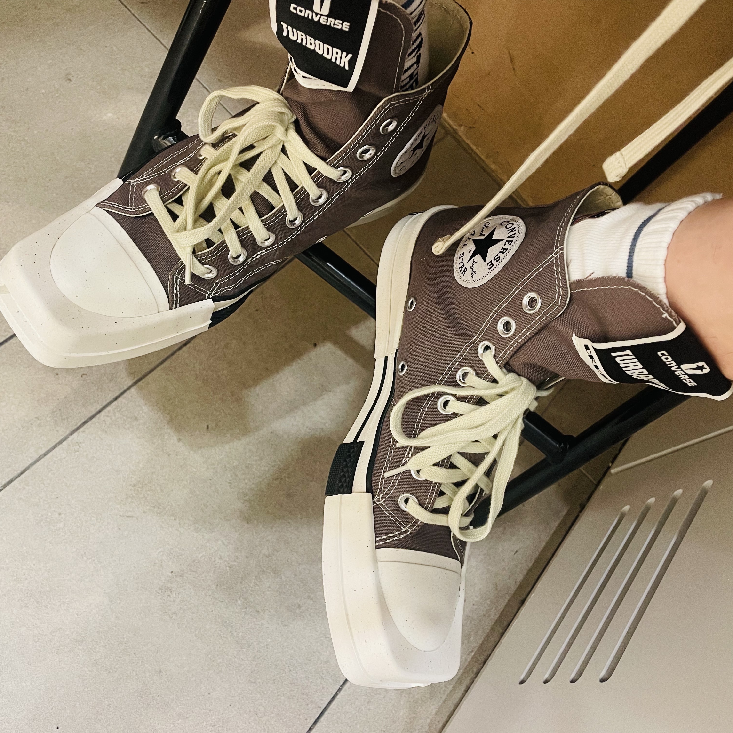Converse x Drkshdw Turbodrk Chuck 70 Hi Laceless Iron 착용 스타일
