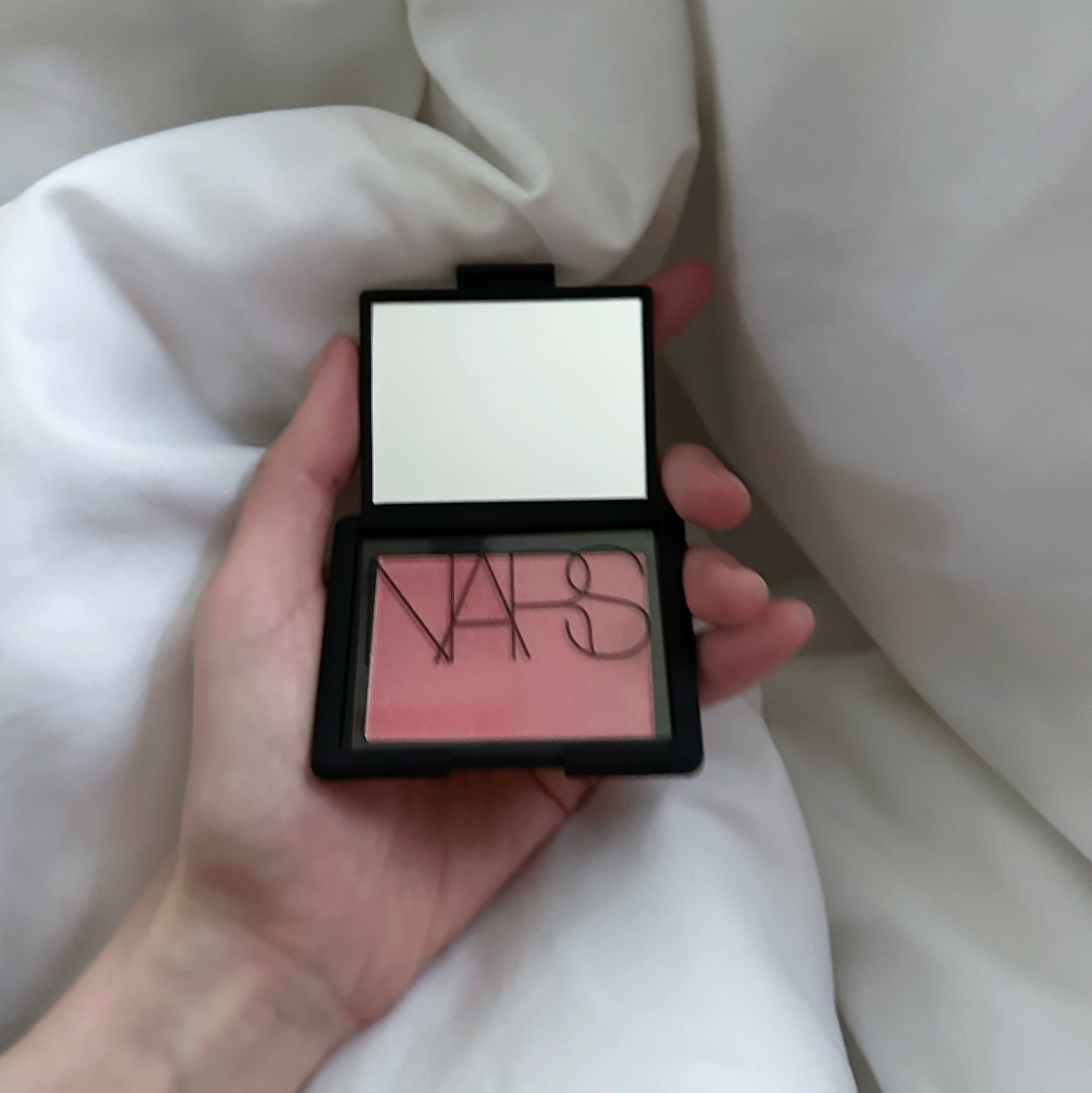 Nars Blush Orgasm 착용 스타일 - 2