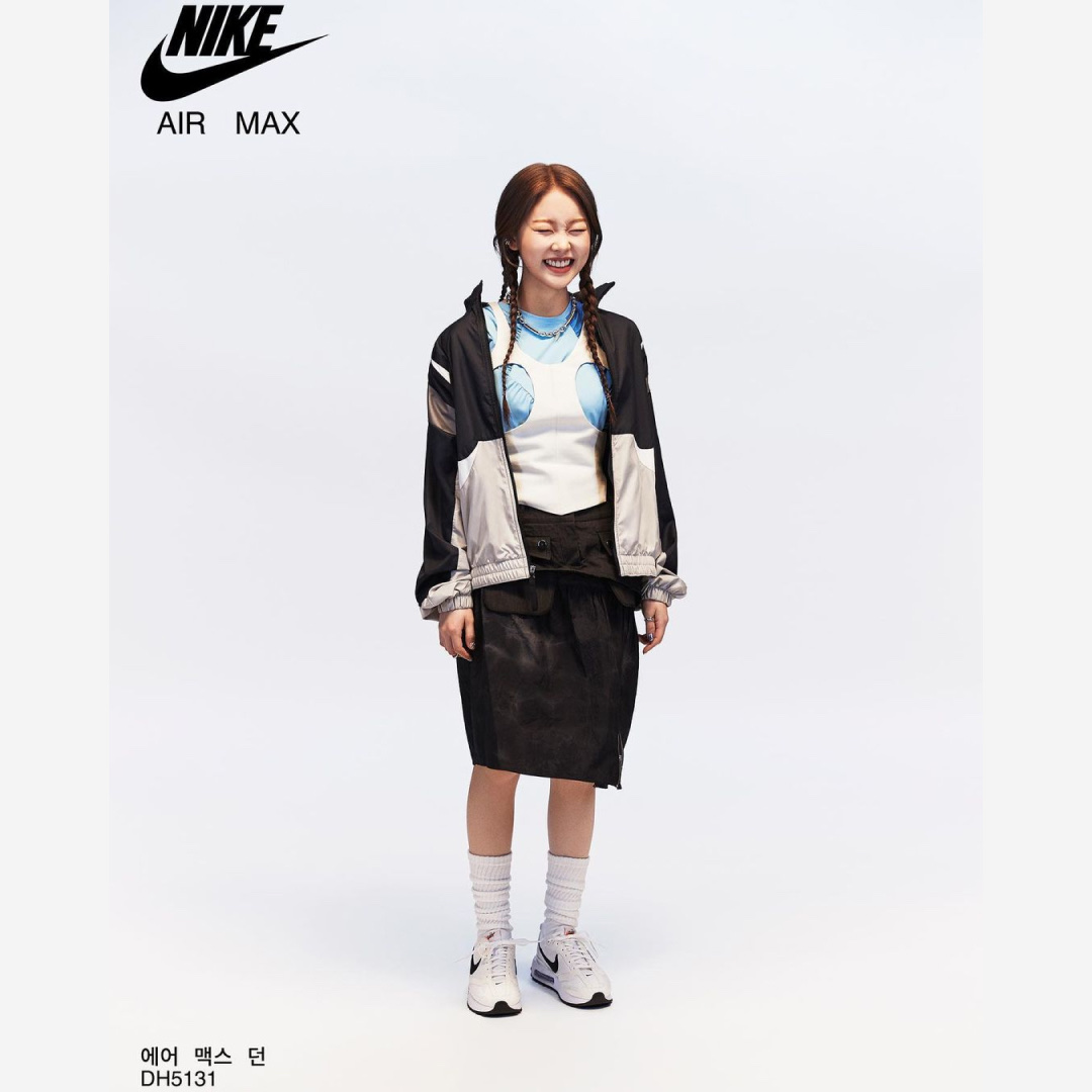 (W) Nike Air Max Dawn White Black 착용 스타일 - 2