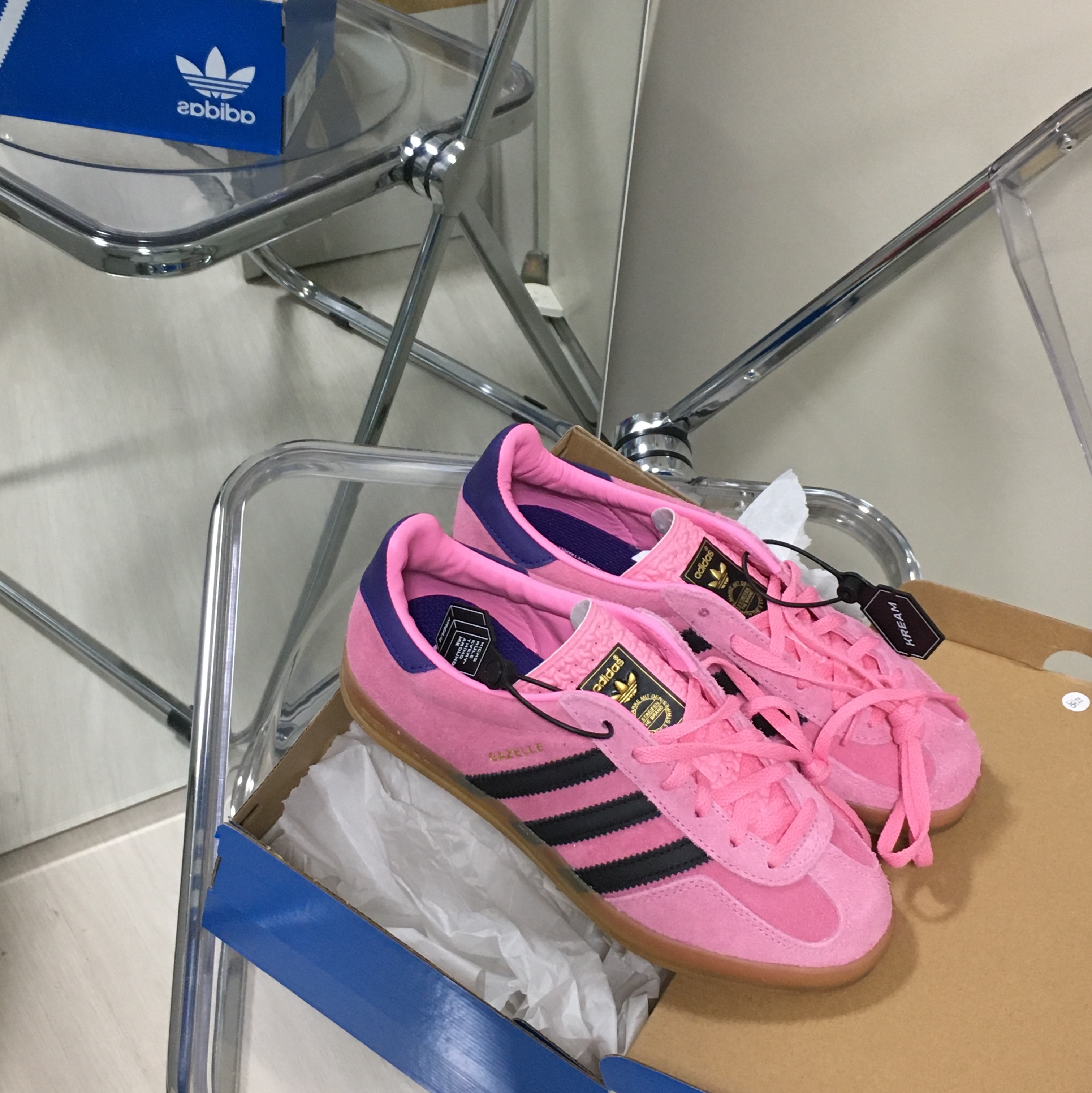 (W) Adidas Gazelle Indoor Bliss Pink 착용 스타일 - 2