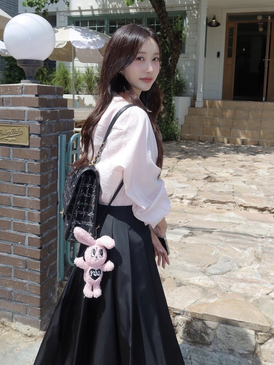 Youhee Elli Keyring Pink 착용 스타일