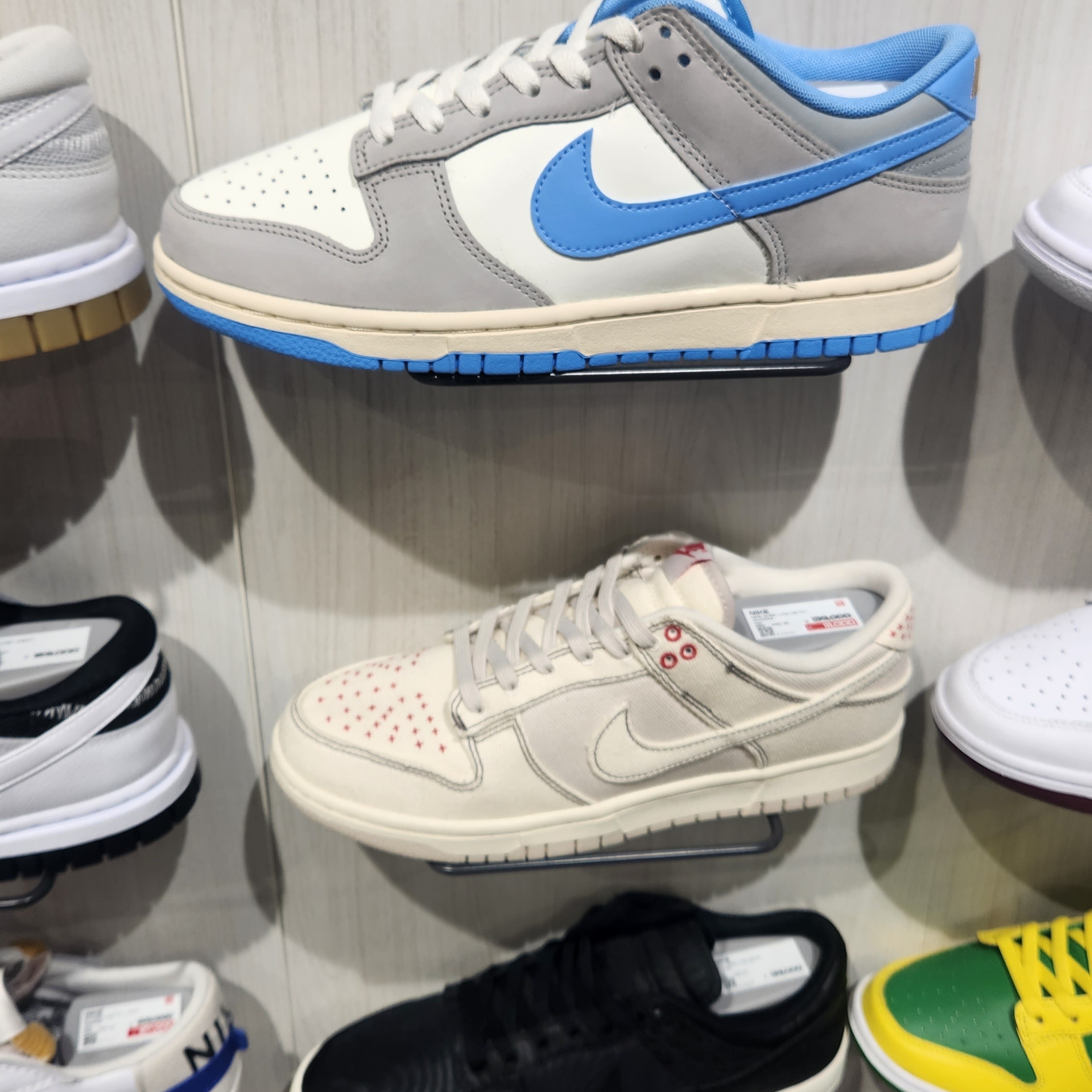 Nike Dunk Low Sail University Blue 착용 스타일